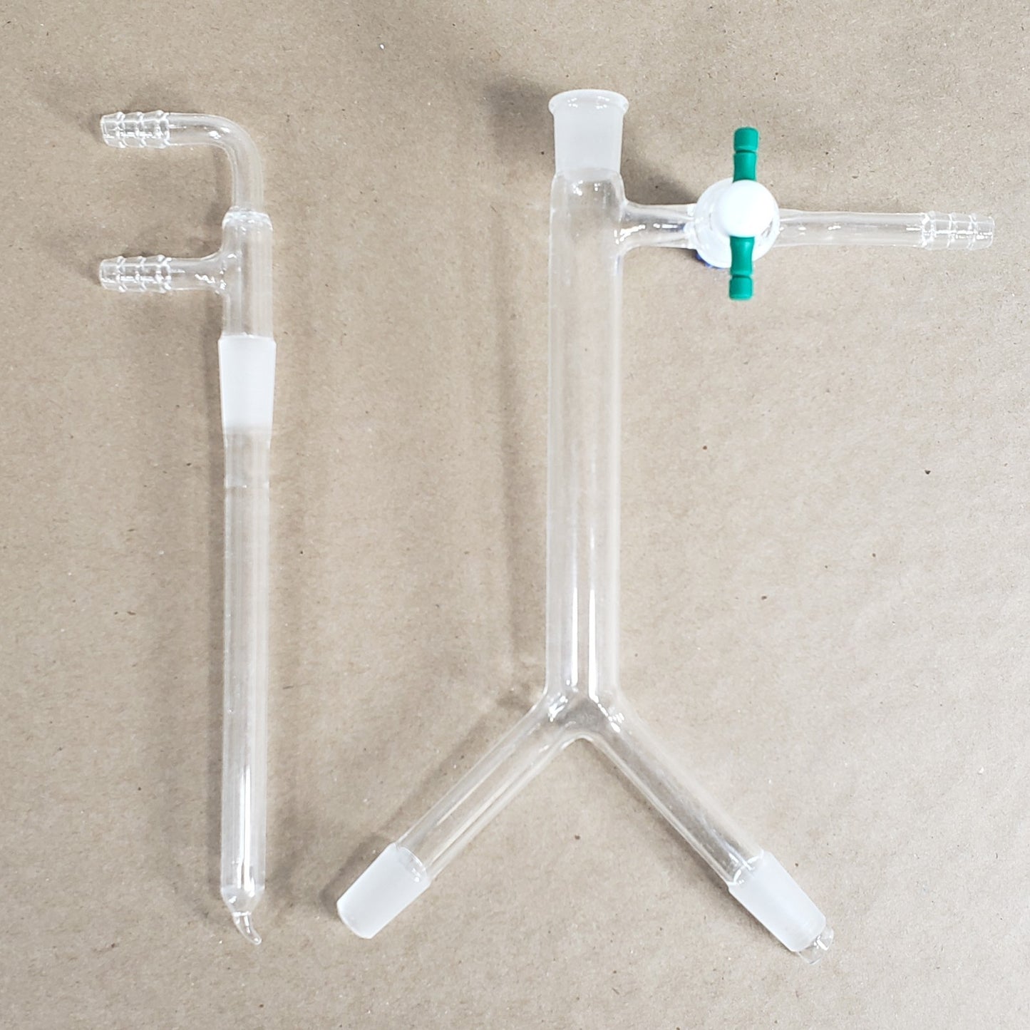Unbranded Y-Adapter Distillation Assembly w/Cold Finger 14/20 & 1/4" Hose Joints