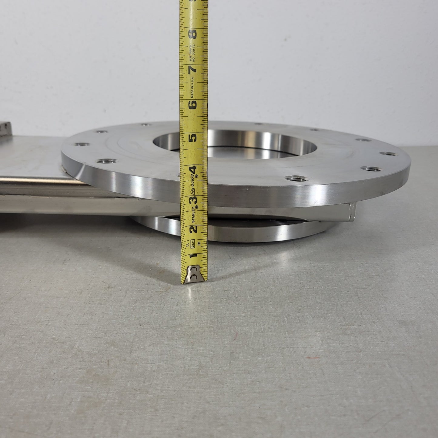 TESTED MDC GV-8000V-ASA-P 8in Bore Pneumatic Vacuum Gate Valve 16in, 11in OD ASA