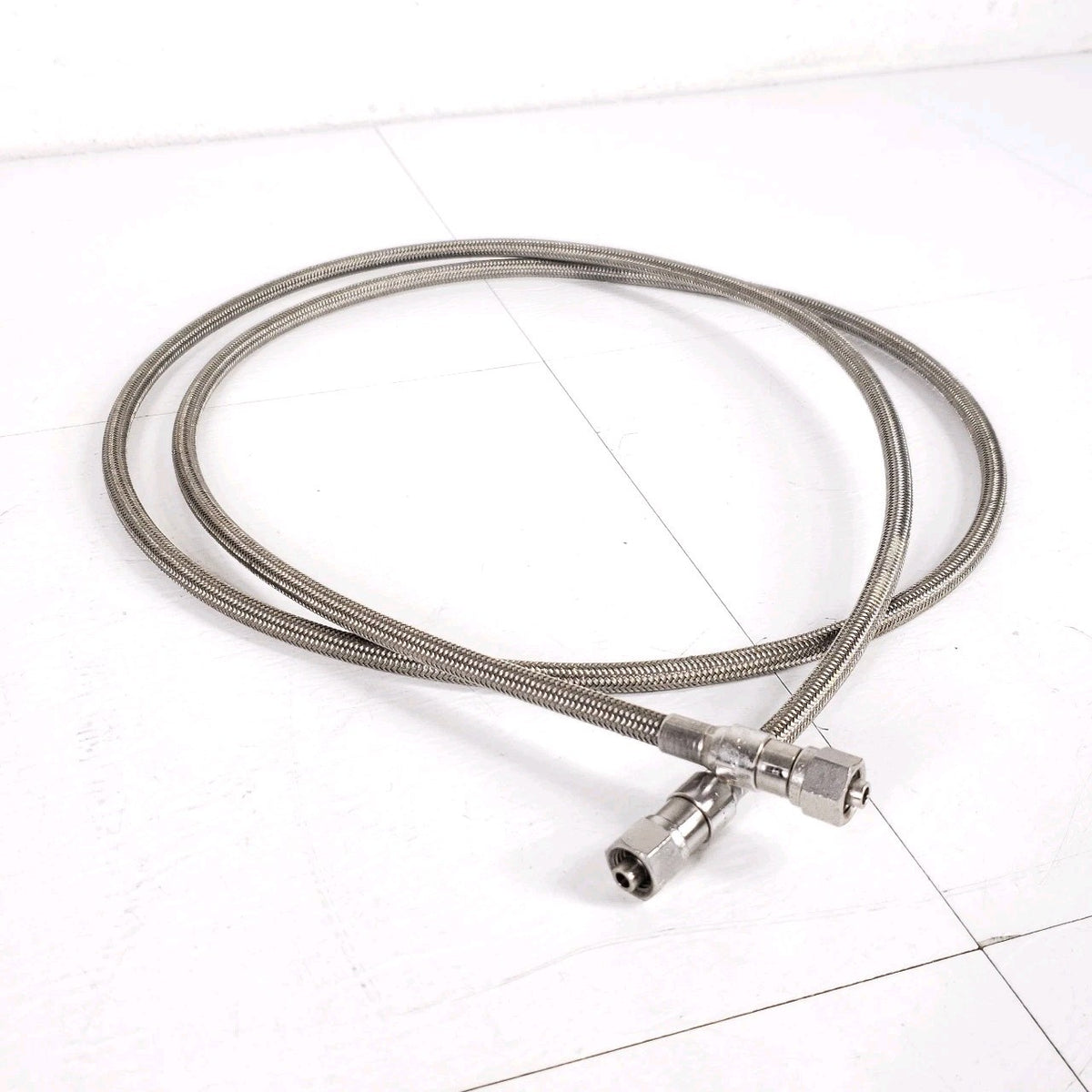 Swagelok 1/4" Compression Stainless Steel Braided Flexible Hose 6 ft w/ Fittings