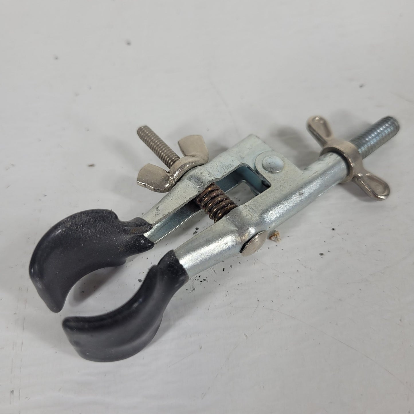 Lot of 3 Fisher Assorted 3- and 2-Prong Lab Utility Clamps w/ Bosshead Holders