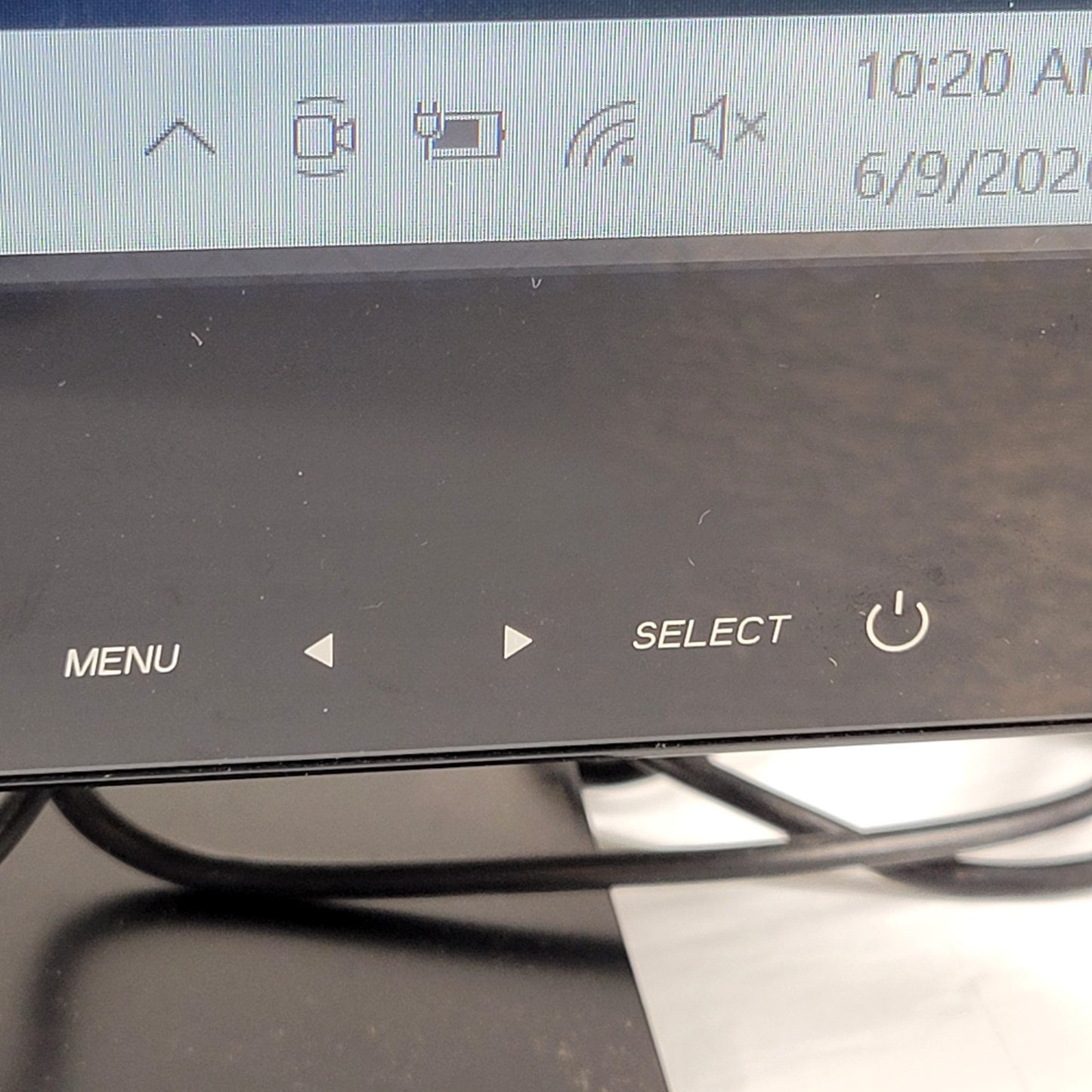 TESTED ELO E497002 22" Touchscreen Flatpanel Monitor, Touch Control via USB