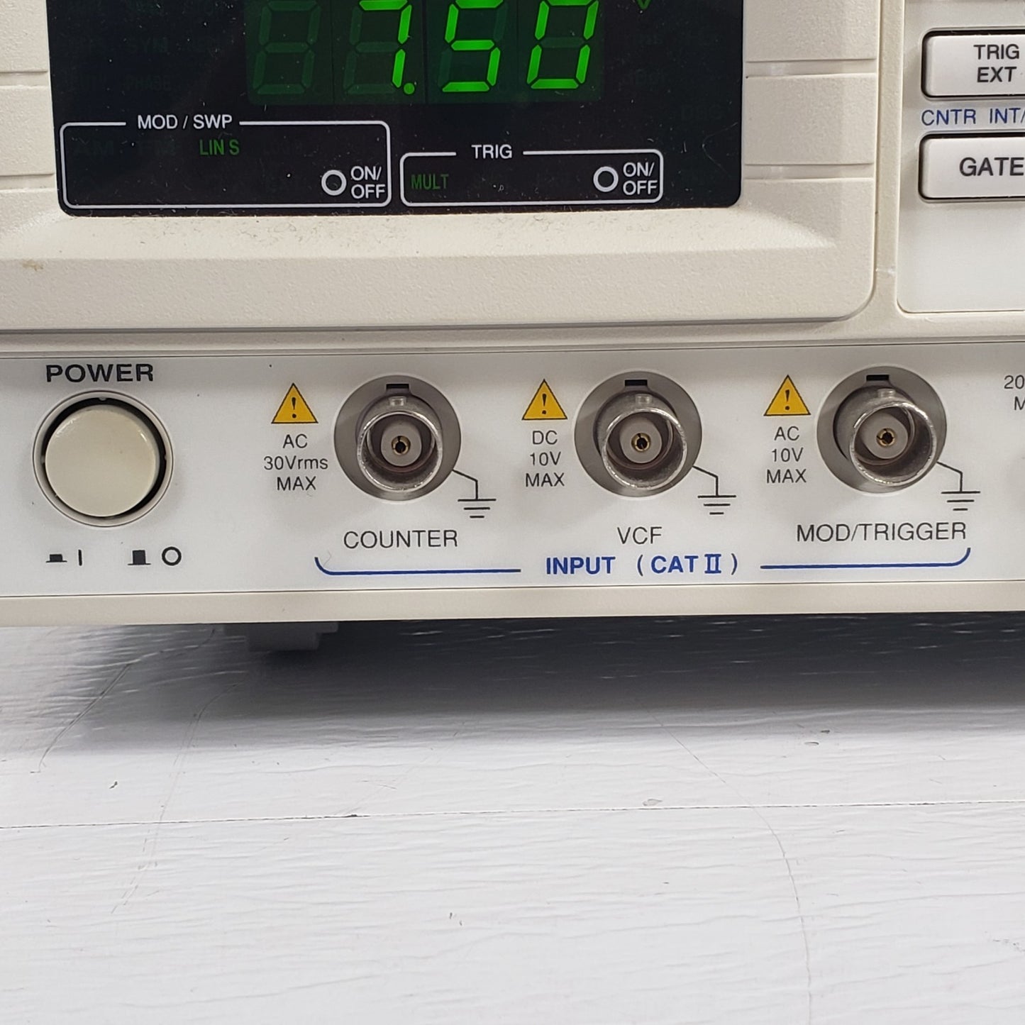 TESTED GW Instek GFG-3015 15MHz Programmable Function Generator Signal Generator
