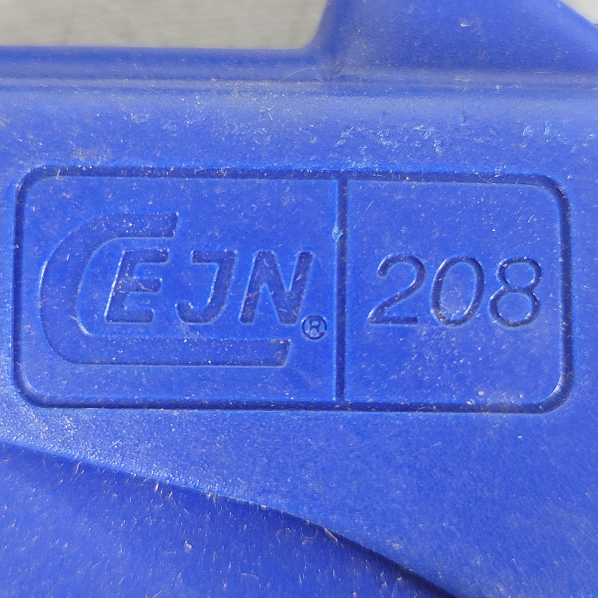 CEJN 11-208-3150 Series 208 Air Blow Gun Bent 4" Star Tip 1/4" FNPT 232 PSI