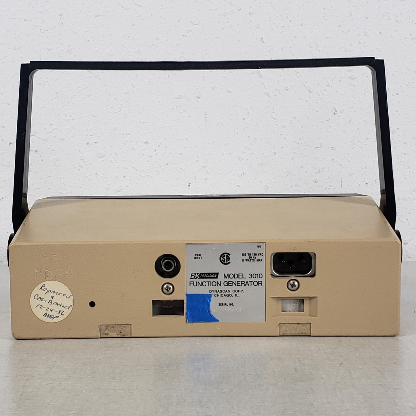 B&K Precision 3010 Function Generator 1MHz Sine Square Triangle TTL No Cable