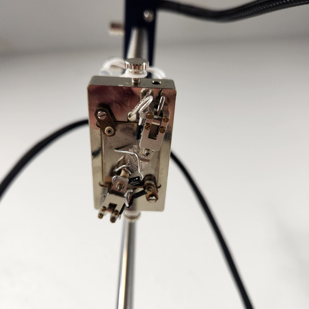 TESTED Semilab DLS-83D DLTS Deep Level Transient Spectrometer Semiconductor