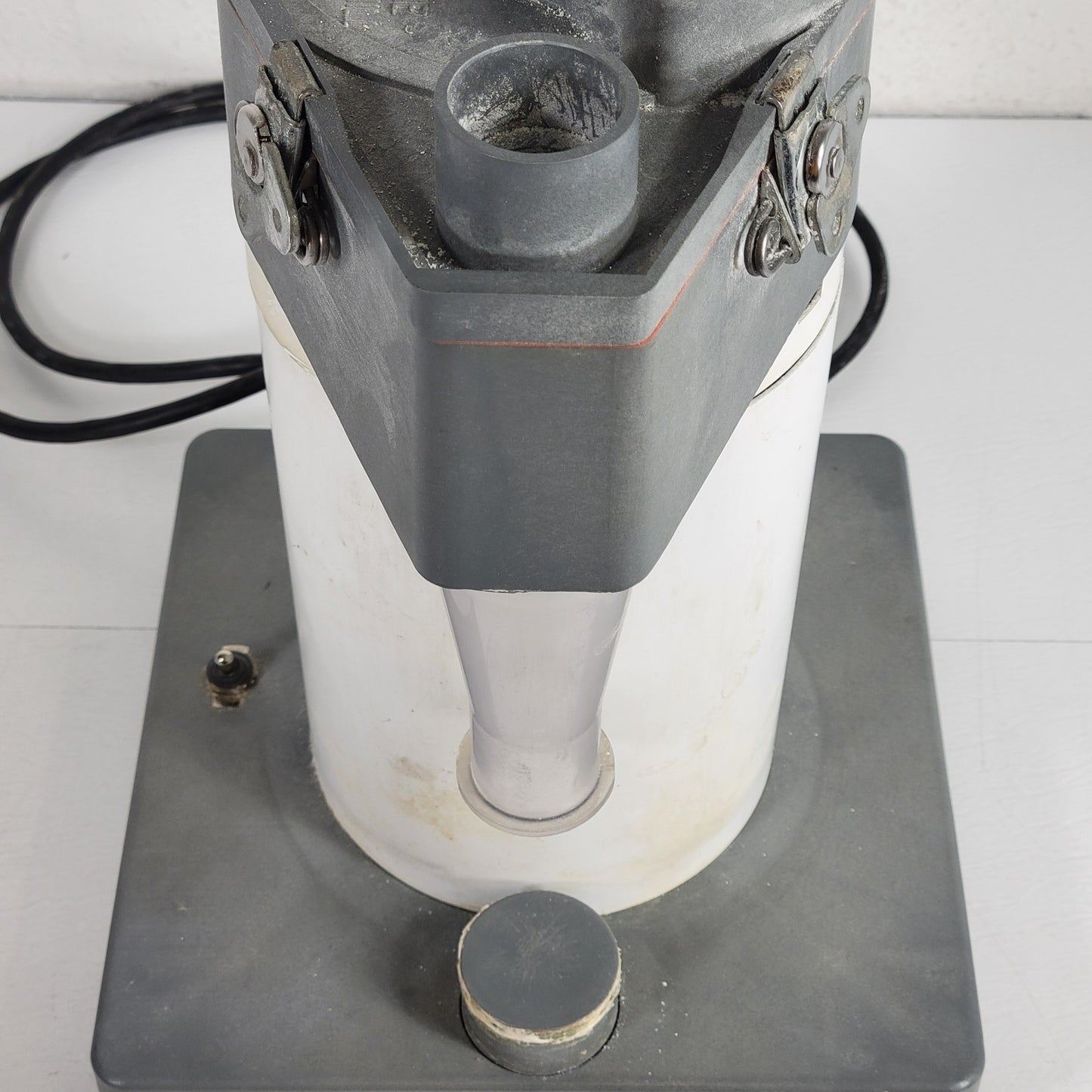 TESTED UDY 3010-030 Cyclone Sample Mill; Grinds Grain, Feed, and Ag Products