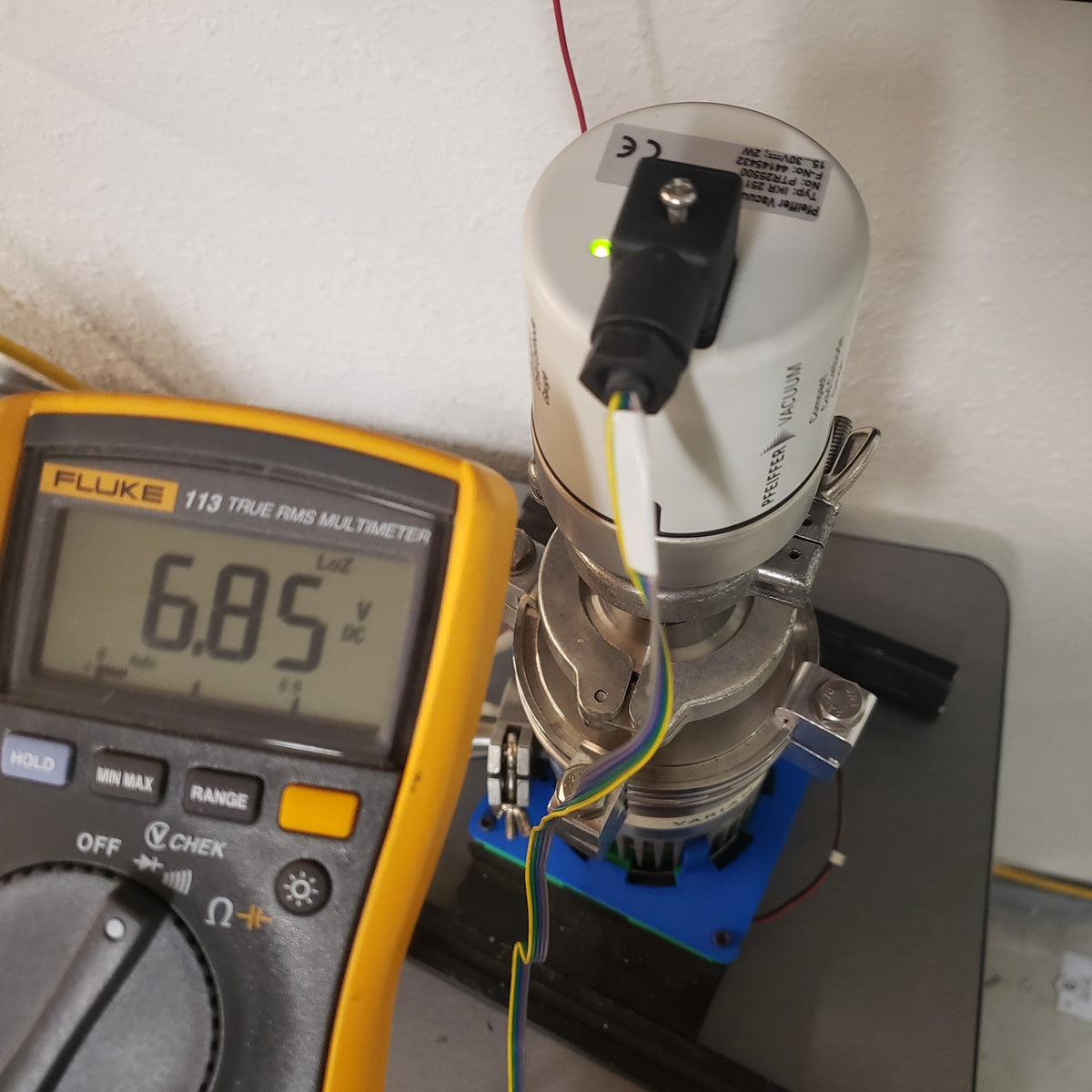 TESTED Pfeiffer IKR 251 PTR25500 Compact Cold Cathode UHV Vacuum Gauge KF25