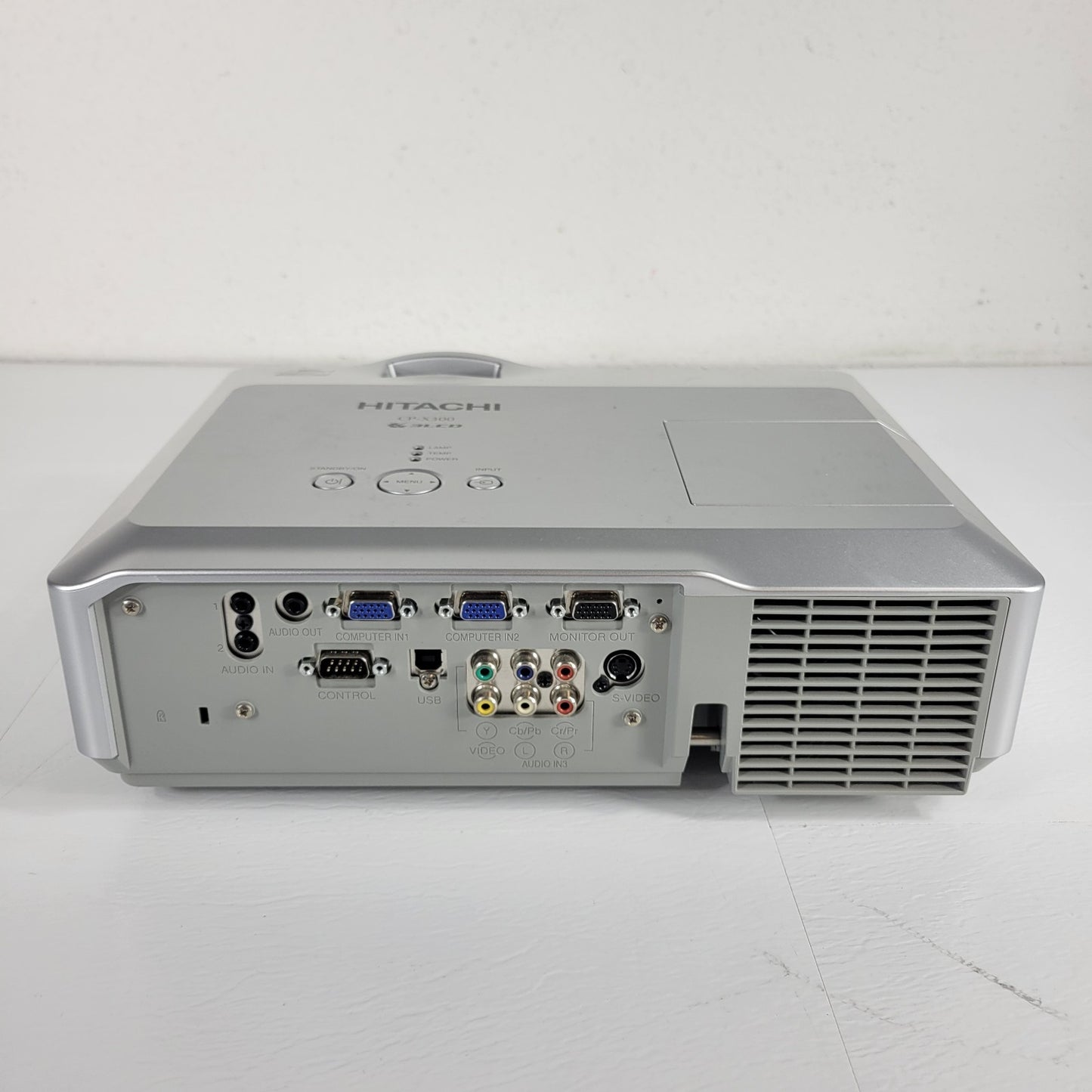 TESTED HITACHI CP-X300 3LCD Conference Room Portable Projector, VGA, S-VIDEO