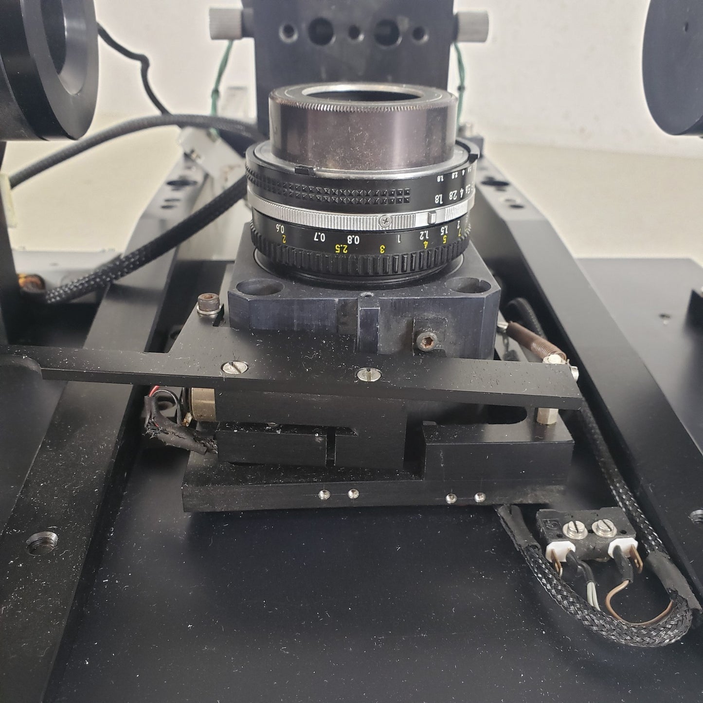 Custom 5 Way Optical Assembly Optical Adjustable Lens Mount Laboratory Equipment