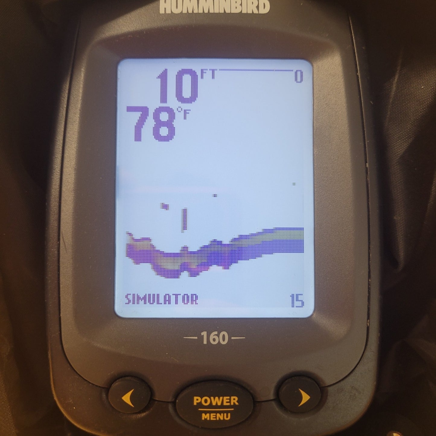 Humminbird PiranhaMAX 160 Portable Fish Finder w/ Case Powers On No, Transducer