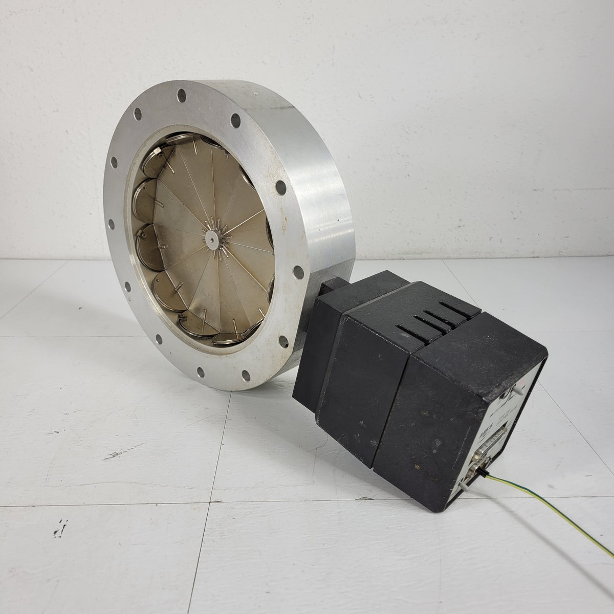 TESTED MKS 153D VQ-200-ISO-U-MK Vari-Q DN200 Vacuum Throttle Valve RS232