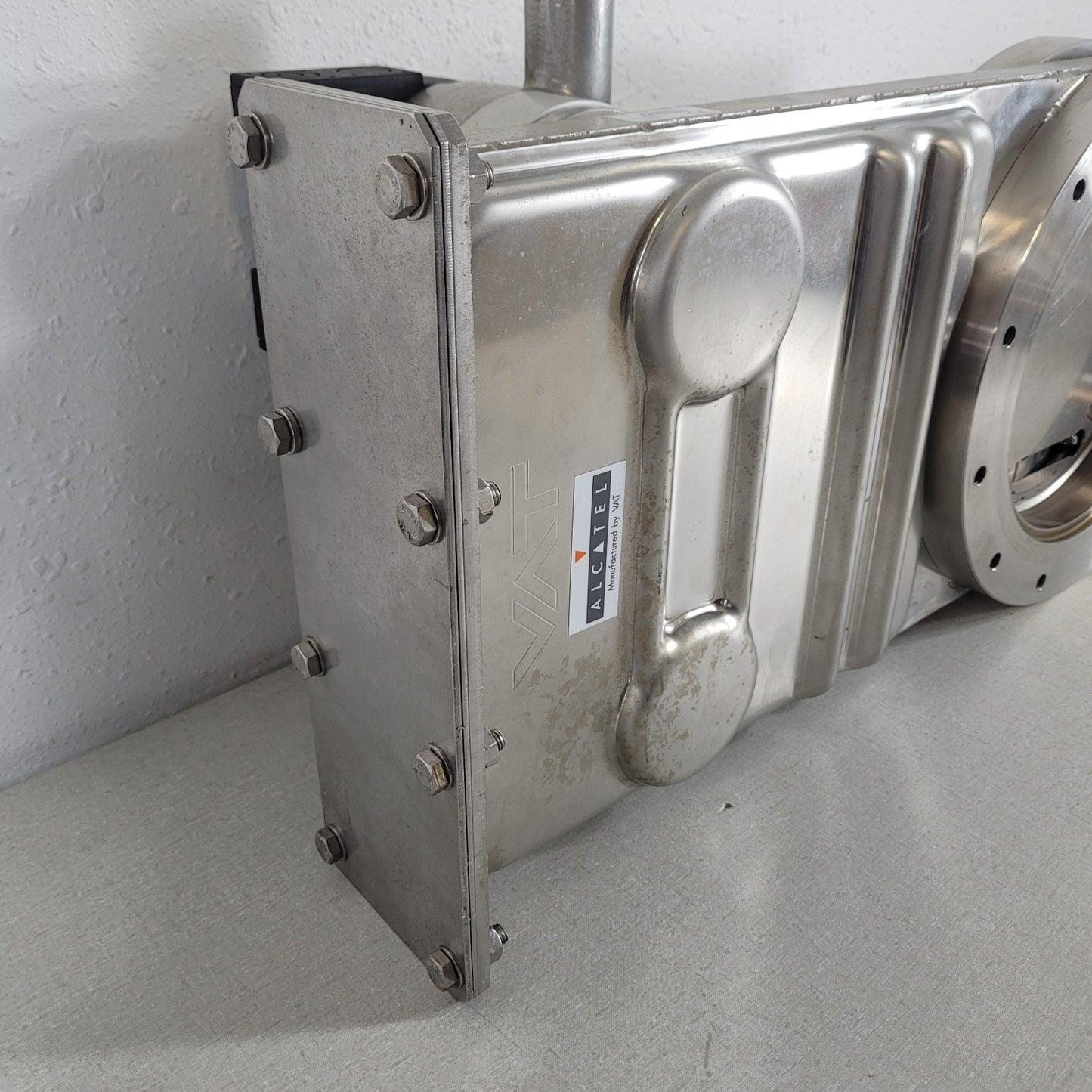 TESTED VAT F14-99899 ISO-200F ISO200-F 8in Pneumatic Gate Valve High Vacuum SS