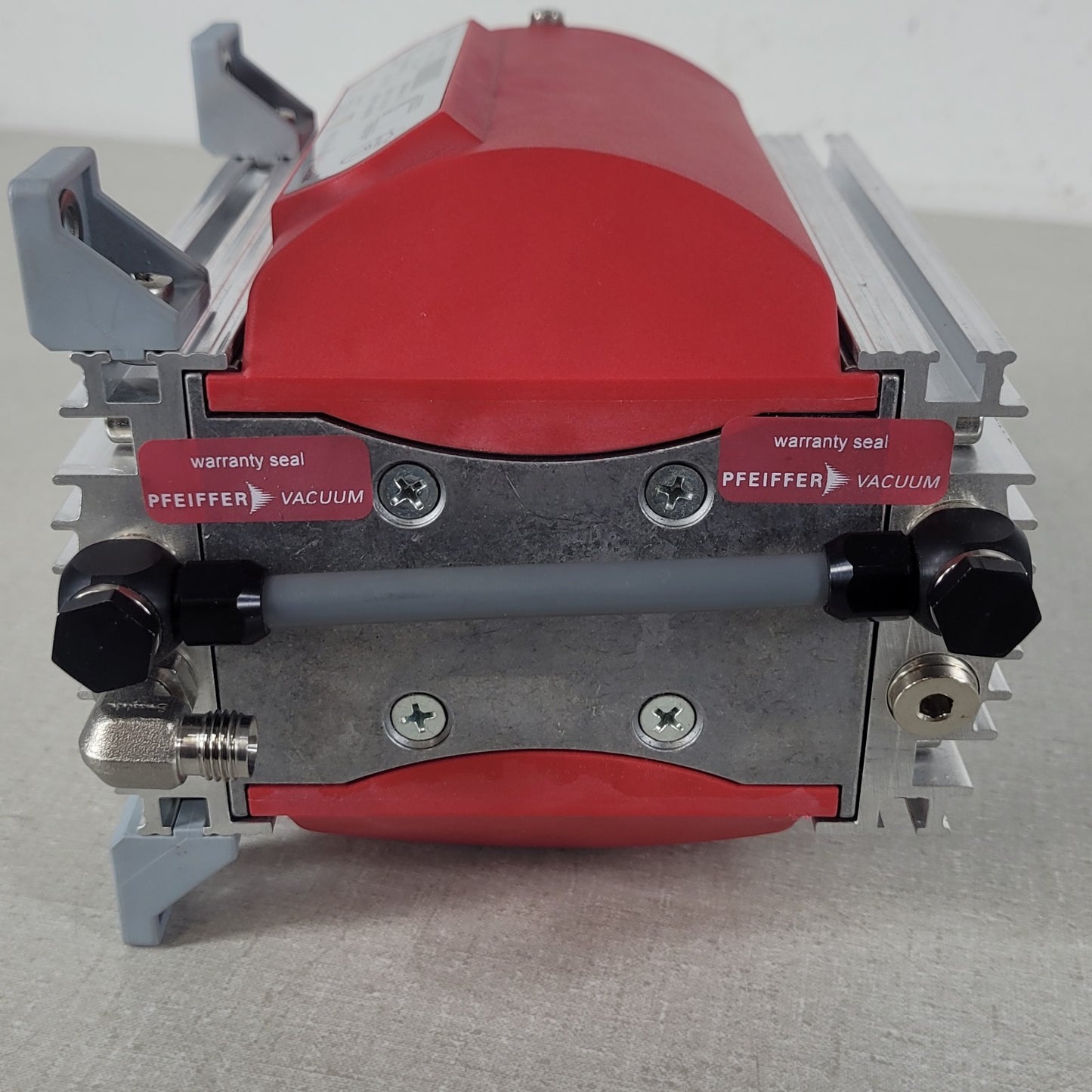 Pfeiffer MVP 030-3 DC Oil-Free Diaphragm Vacuum Pump 24V PK T01 191 B 1.2 m3/h
