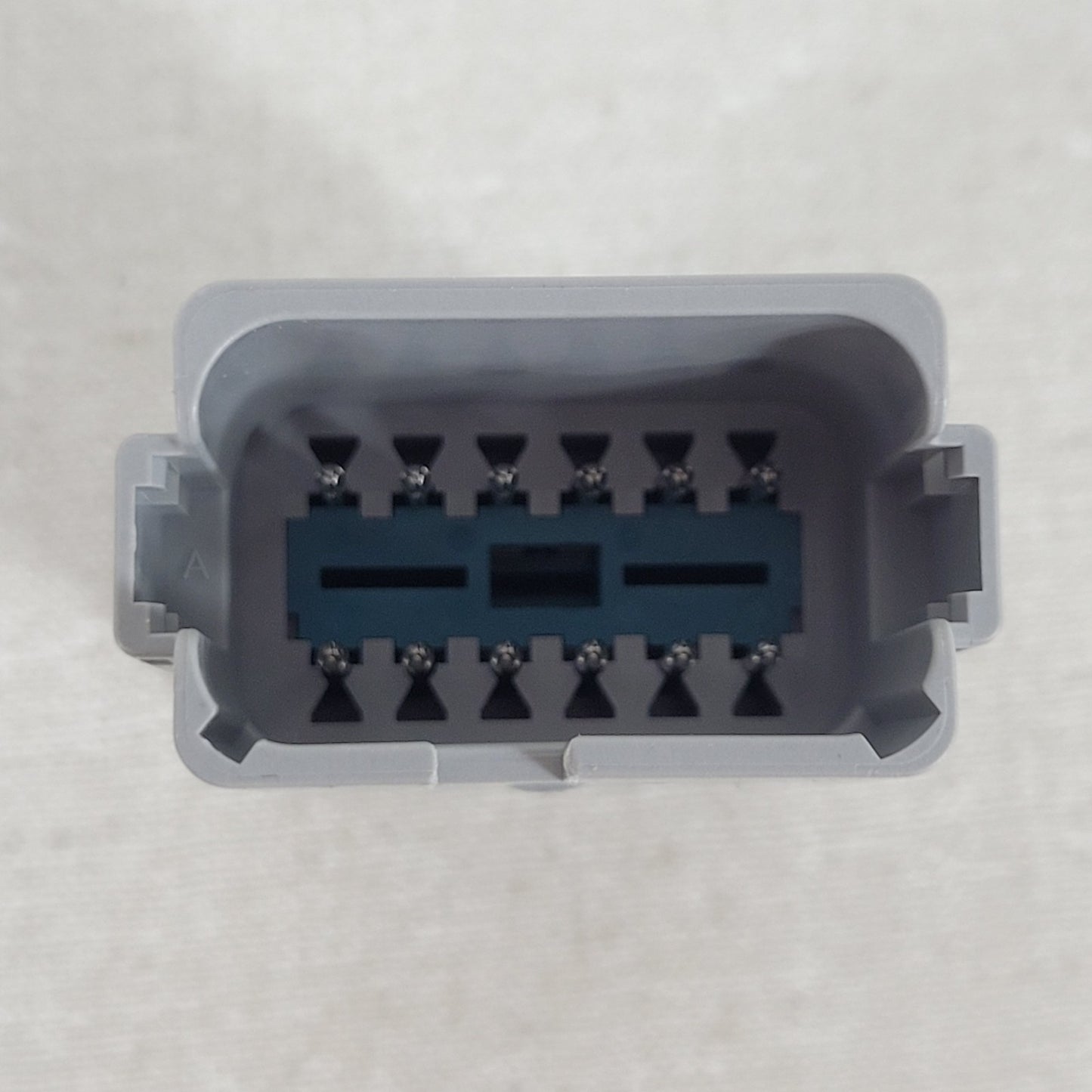 Lot of 4 Amphenol Sine AT04-12PA-P026 12-Way Bussed Receptacle DT04 Compatible