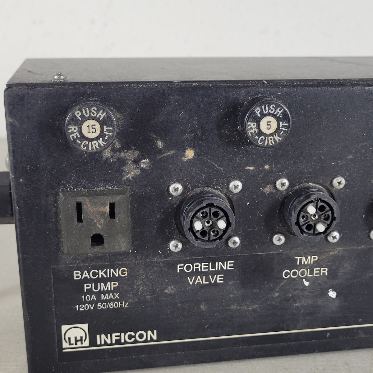 Leybold INFICON 908-141-G1 Vacuum Power Distribution Control Box 120V 15A