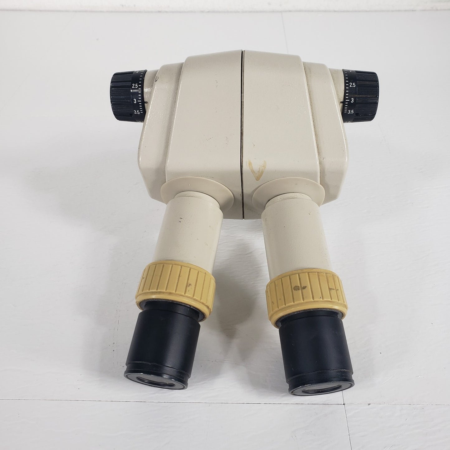 TESTED Nikon SMZ-1B Stereo Zoom Microscope 4-17.5x Magnification Head w/ Eyepiec
