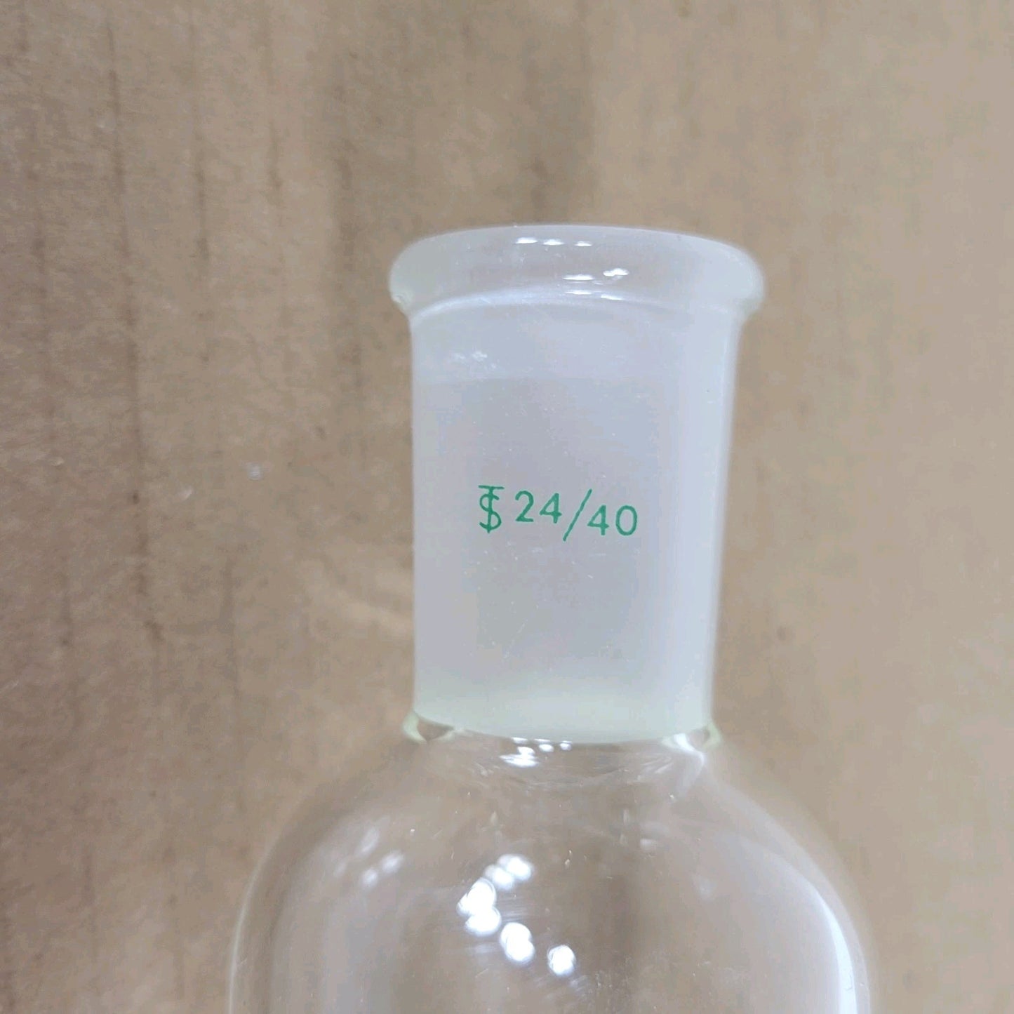 CHIPPED Chemglass CG-1189-19 Chromatography Column w/ Coarse Disc CN 24/40 2" ID