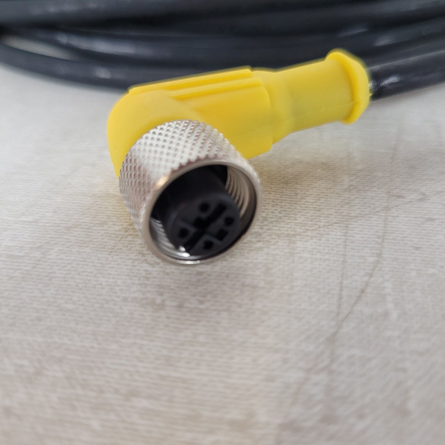 HTM R-FA4TZY075 4-Wire Right Angle Sensor Cable Connector Cordset Industrial