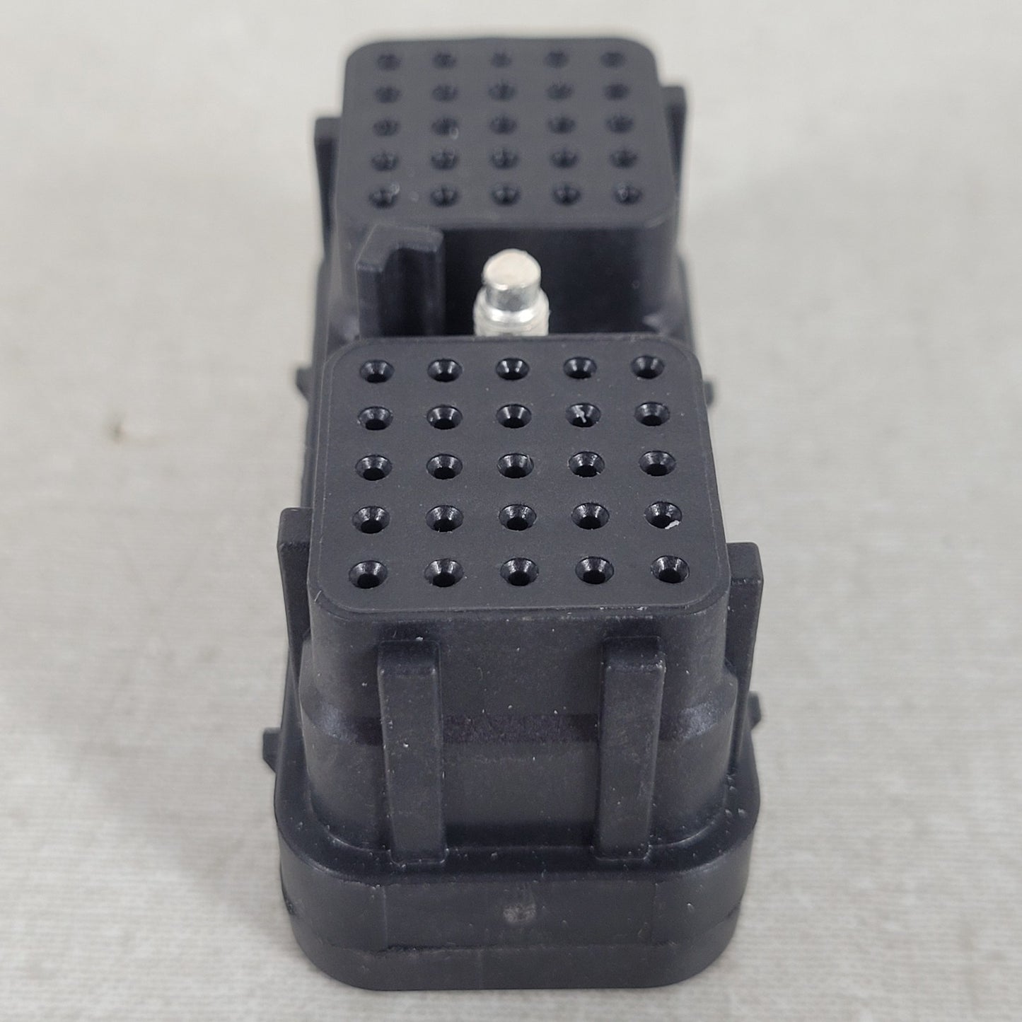 Deutsch DRC26-50S01 DRC Series 50-Way Socket Plug Connector Black w/ Yellow Cap