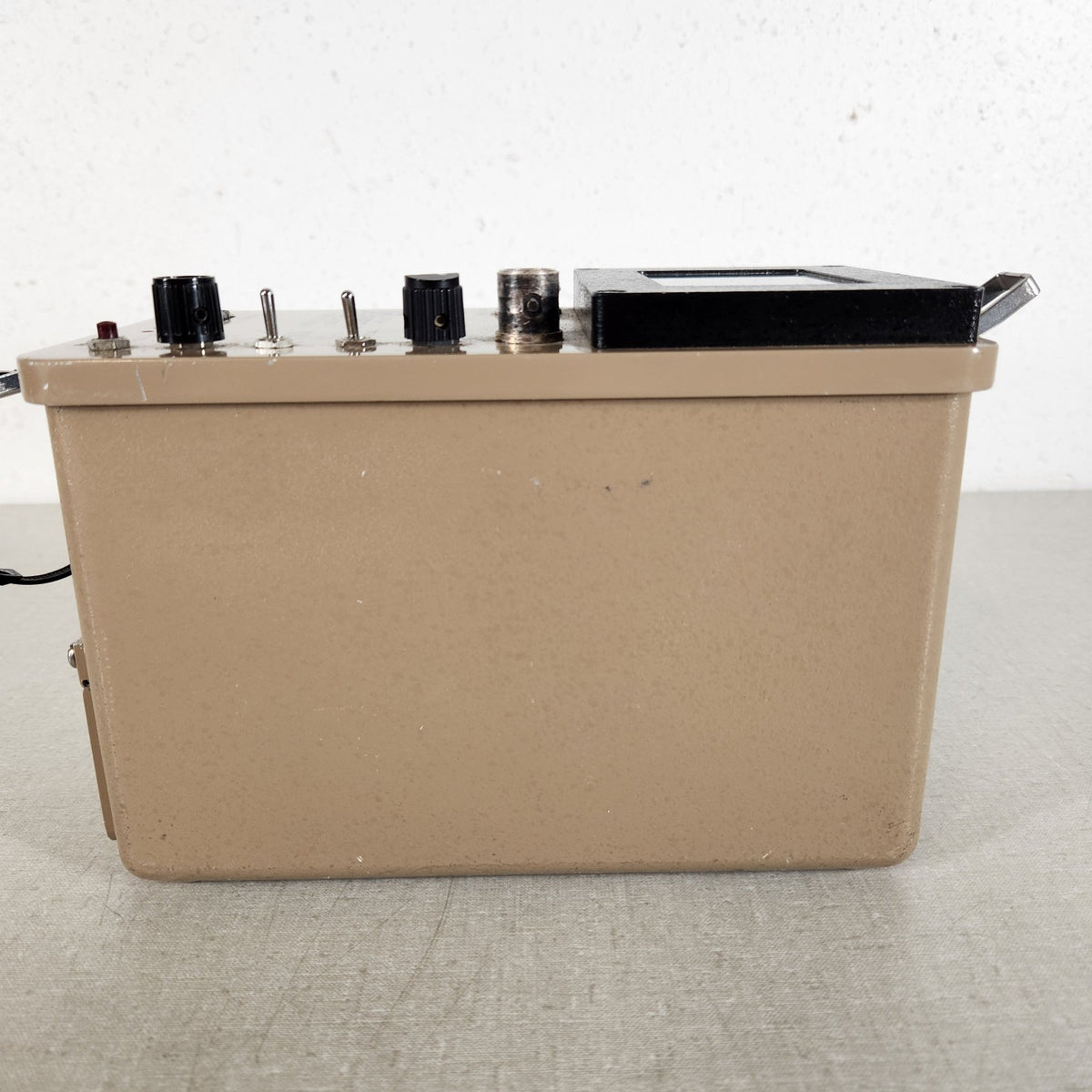 TESTED Ludlum 2350-1 Radiation Survey Meter Data Logger w/ 110205 Controller
