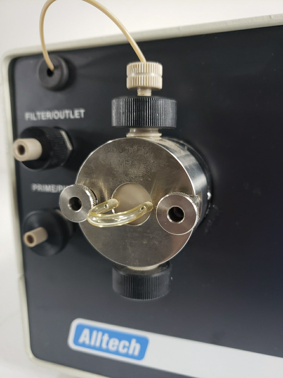 Tested Alltech 325 HPLC Isocratic Pump Flow Range 0.1-10mL/min Max of 6000psi