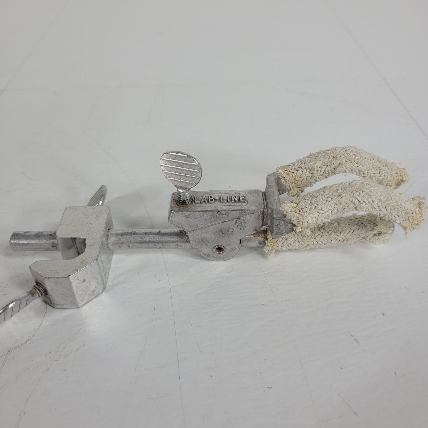 Lot of 4 Lab-Line 7010 Tri-Grip 45 3-Prong Utility Burette Clamps Holders