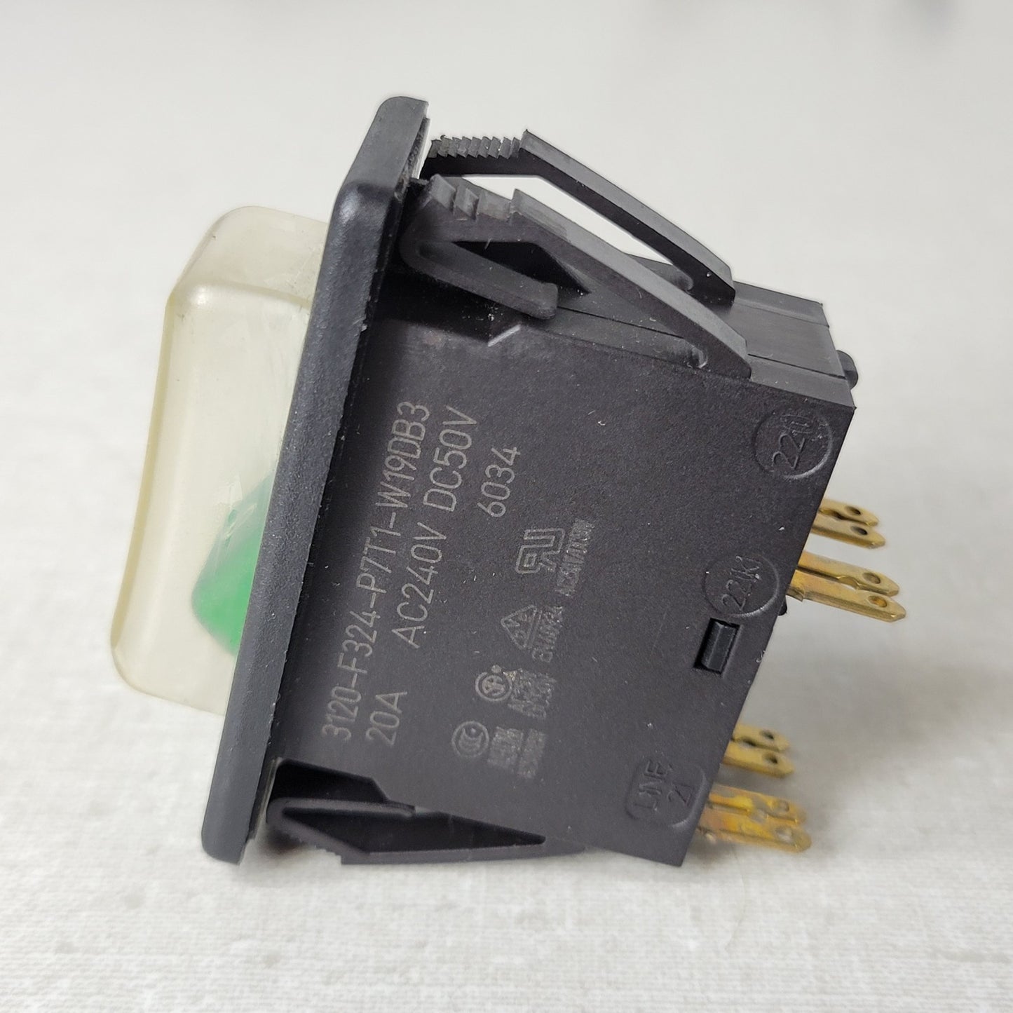 ETA 3120-F324-P7T1-W19DB3 20A 50VDC 240VAC Green Rocker Style Breaker Switch