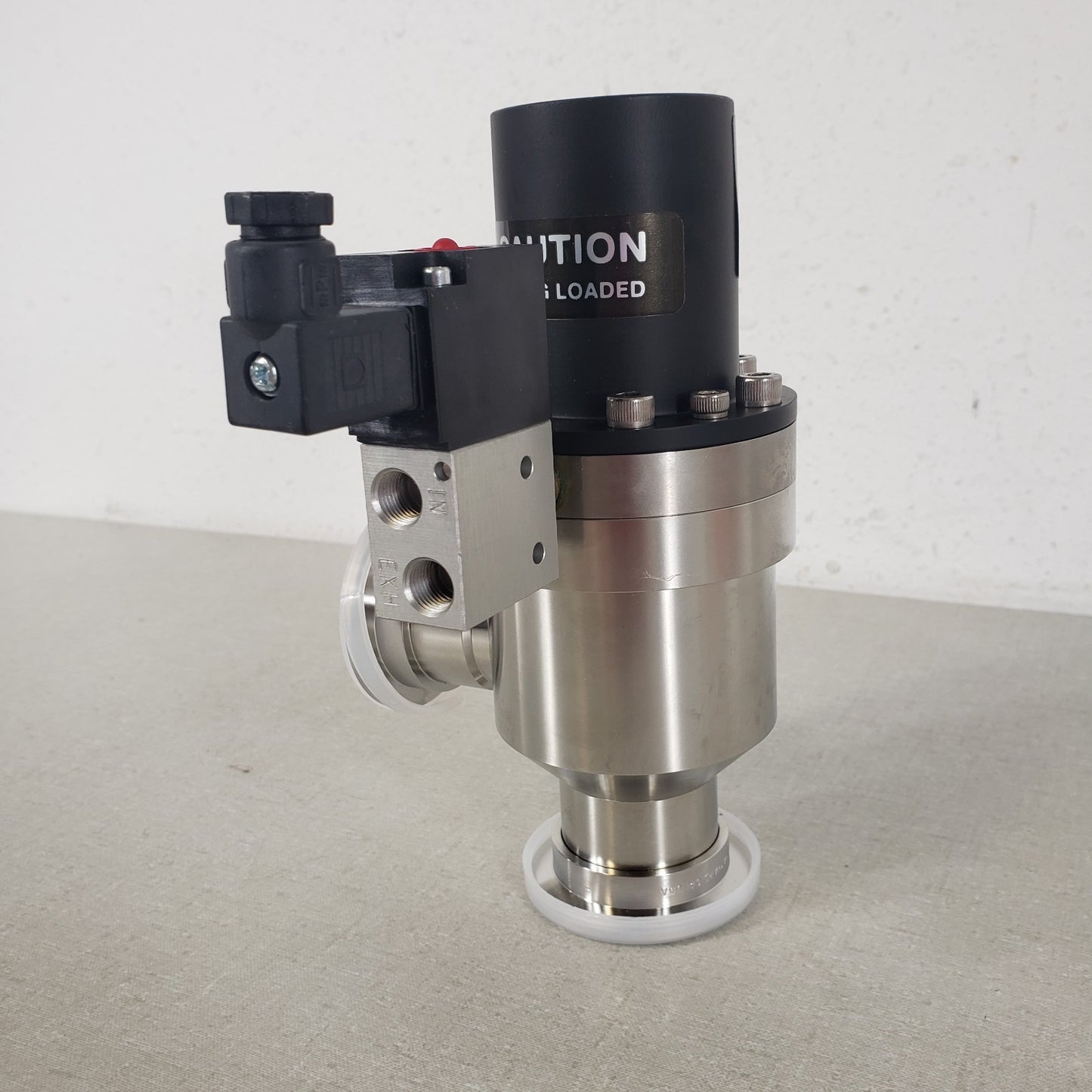 MDC KAV-150-P 311074 Pneumatic High Vacuum Angle Valve KF40 NW40 ISO-K