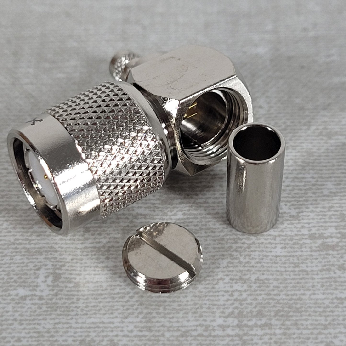 10 Unit Connex RF 122140RP RP-TNC Right Angle Plug 50 Ohm Solder Crimp Connector