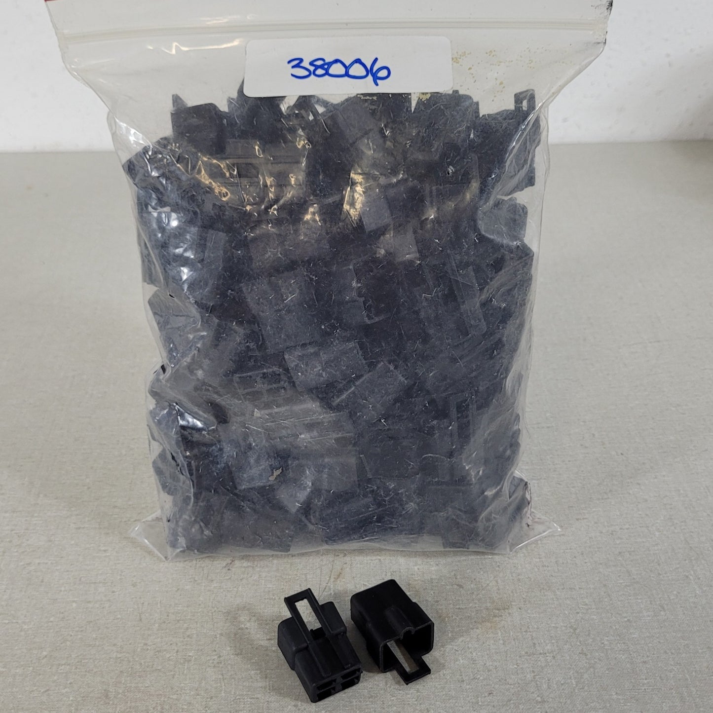 Large Mixed Lot GM Delphi Packard TE AMP Deutsch Connectors Terminals