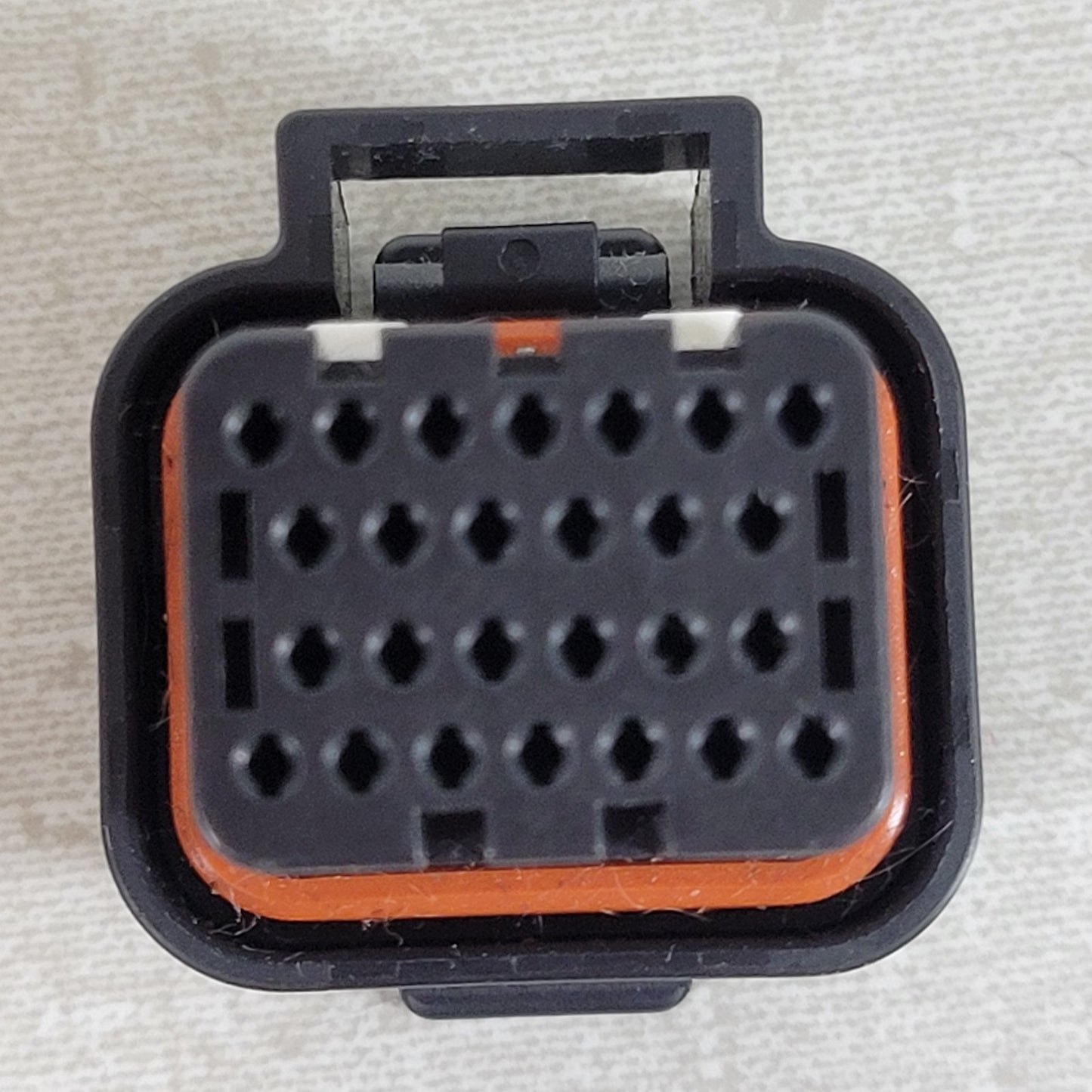 TE Connectivity AMP 3-1437290-7 26-Position 3.00mm Plug Housing Connector Black