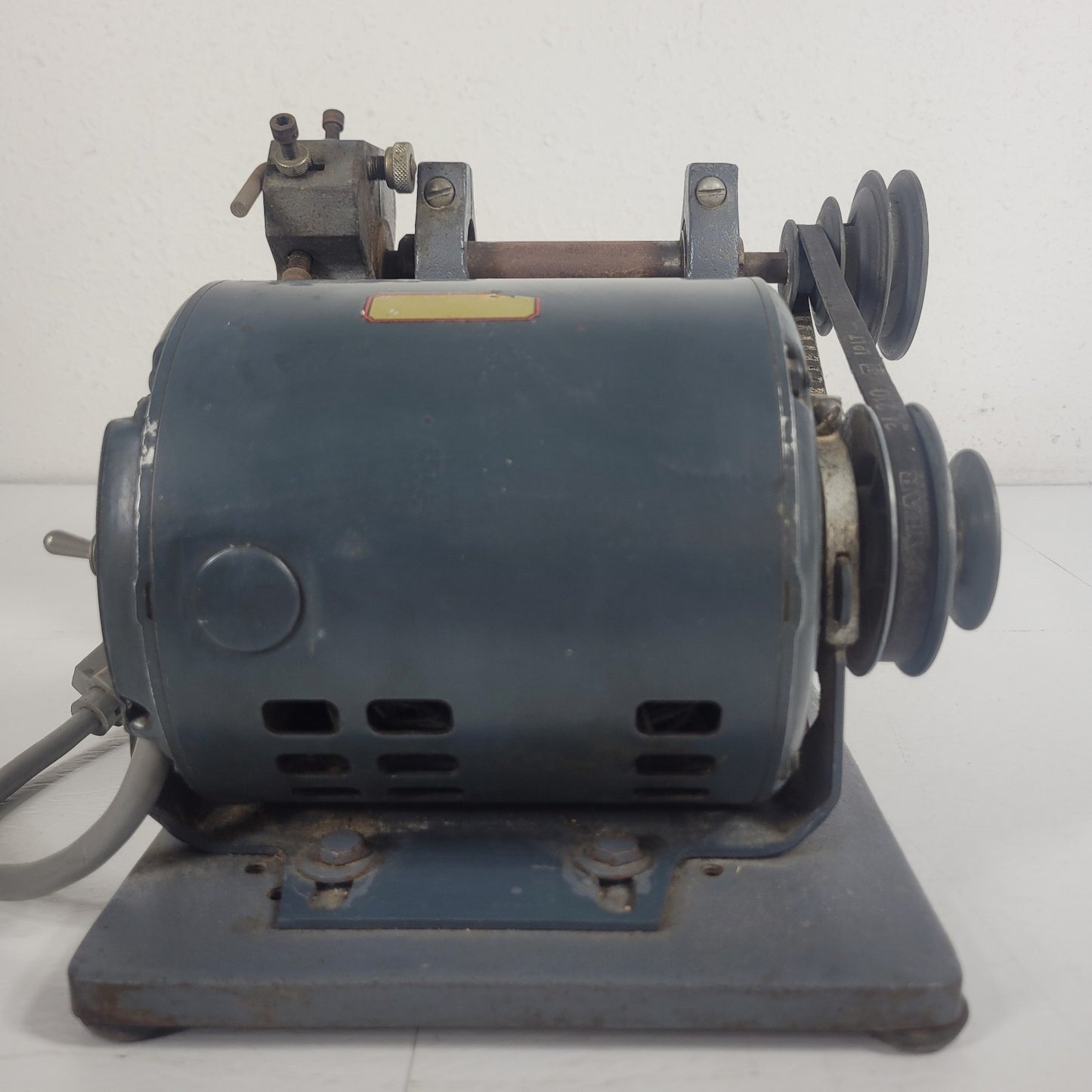 Arthur H Thomas Wiley Mini Mill Laboratory Knife Grinder 1/4HP 115V Vintage