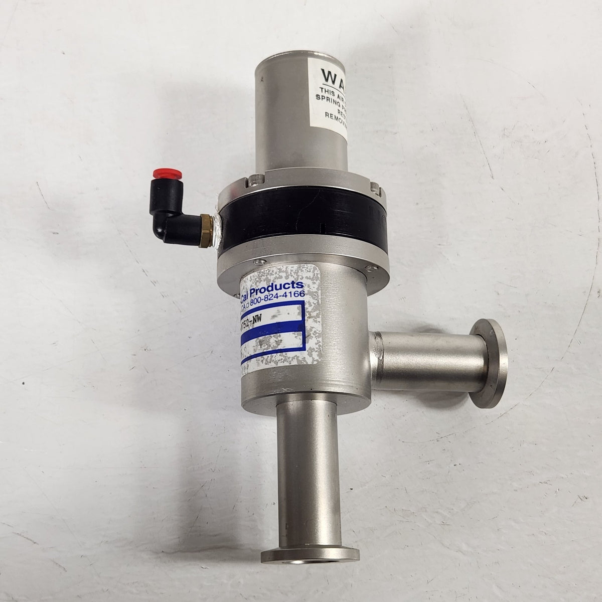 Nor-Cal ESVP-0752-NW 3/4" KF16 NW16 Pneumatic Vacuum Isolation Angle Valve