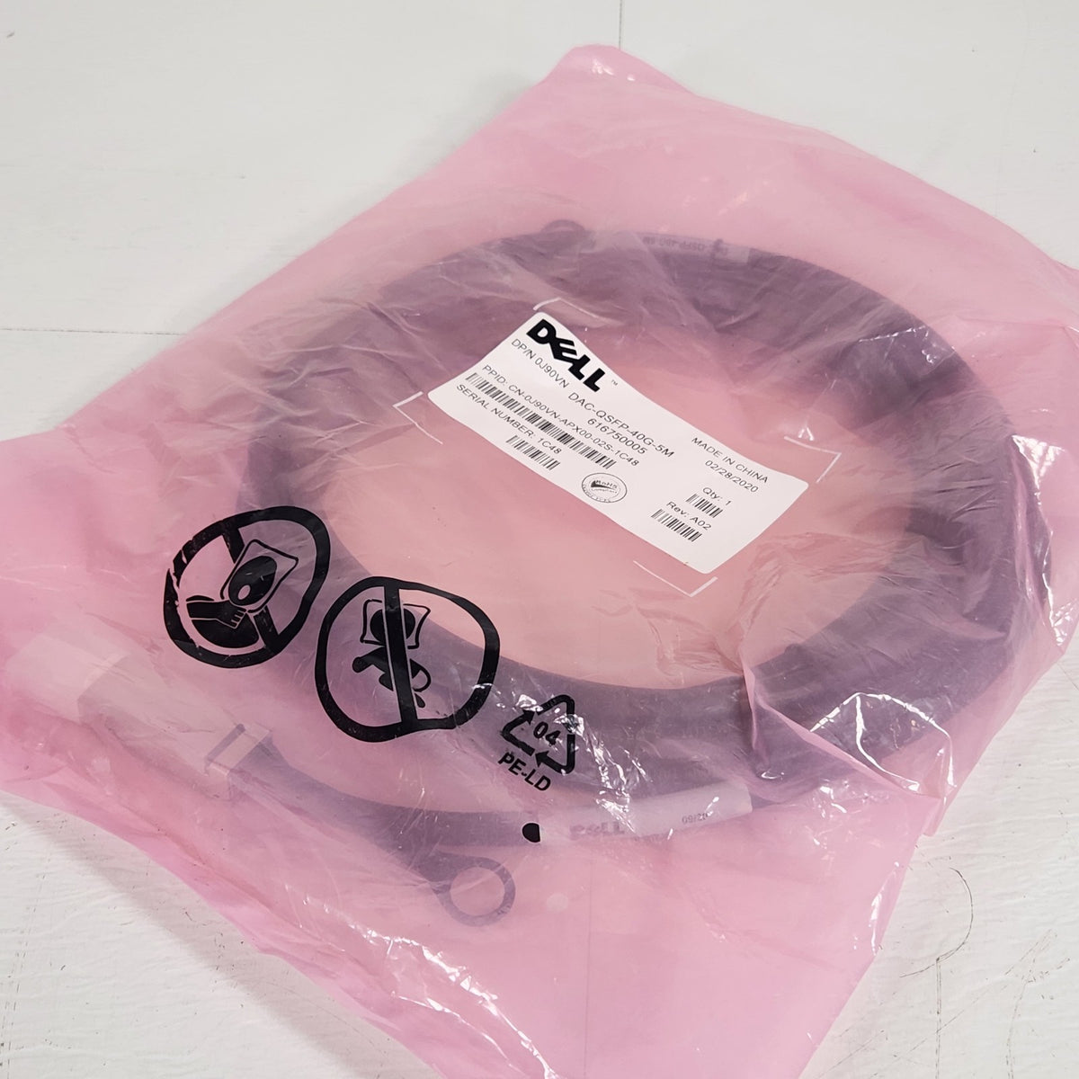Dell J90VN DAC-QSFP-40G-5M 40GbE QSFP+ Passive Twinax DAC Cable 5m