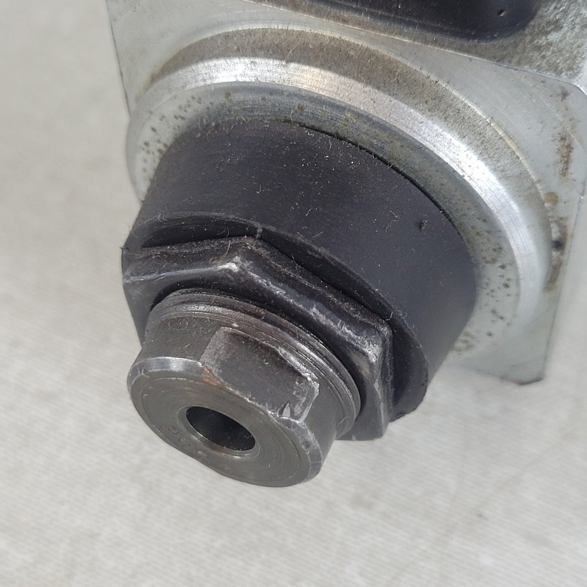 Untested Continental Hydraulics ED03M-5F2I-GD-12L-B Proportional Directional Val
