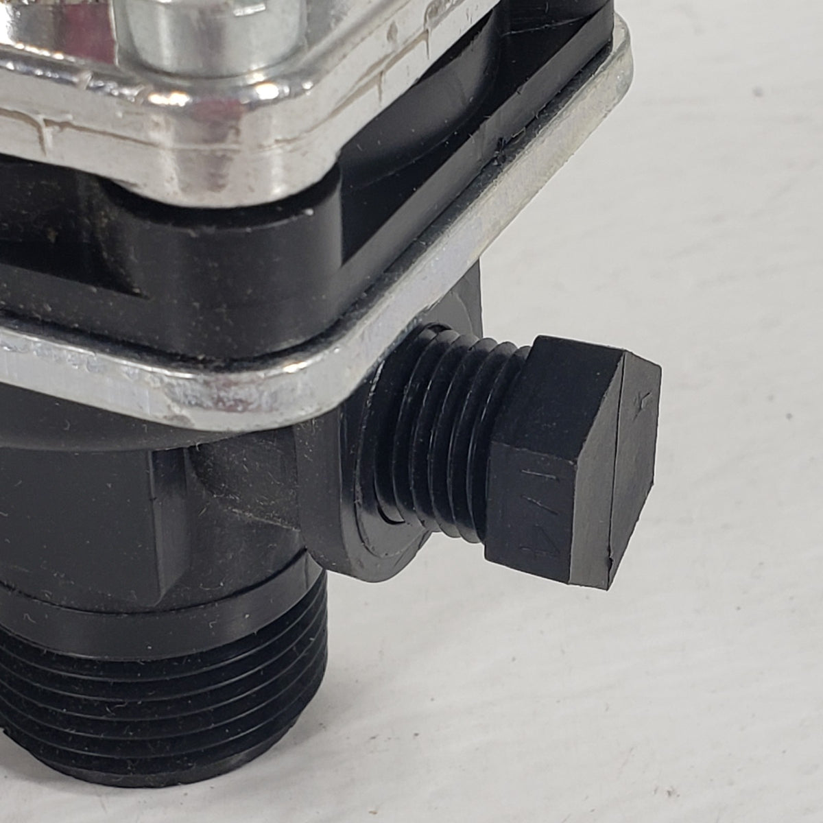 Spraying Systems 8460-3/4-50 Diaphragm Pressure Relief Valve 3/4" NPT 50 PSI