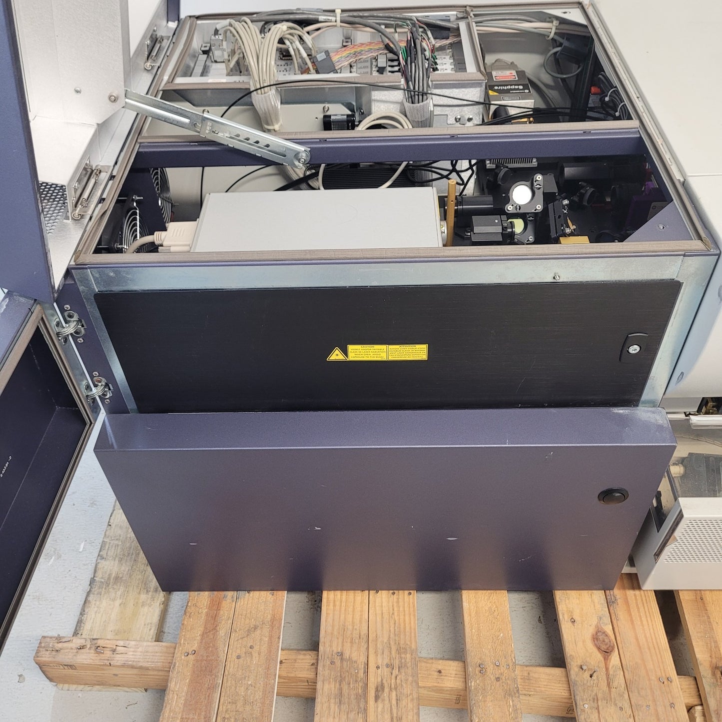 BD Biosciences FACSAria II Cell Sorter Multi-Laser w/ FACSDiva PC Powers On