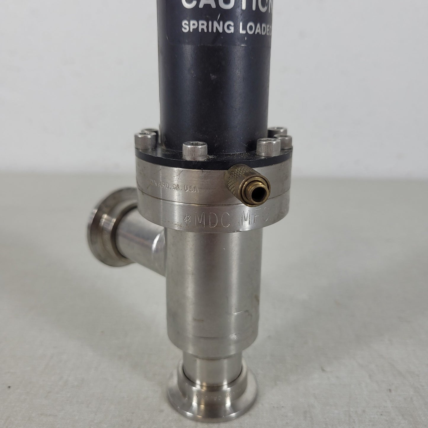 MDC 311073 KAV-100-P KF25 NW25 Pneumatic NC SS High Vacuum Angle Valve Tested