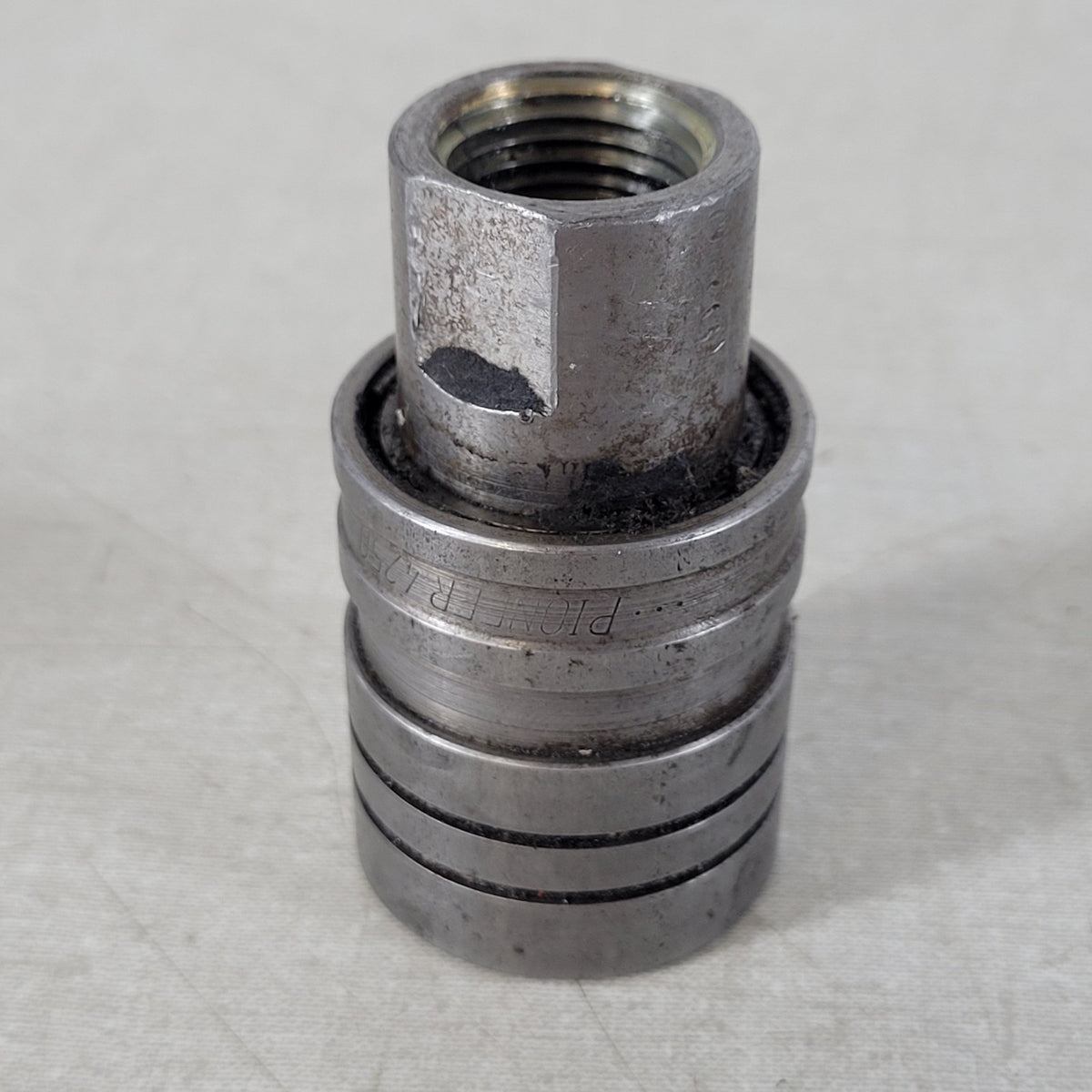 Parker Pioneer 4250-4 1/2" NPTF Female Hydraulic Quick Coupler ISO 5675