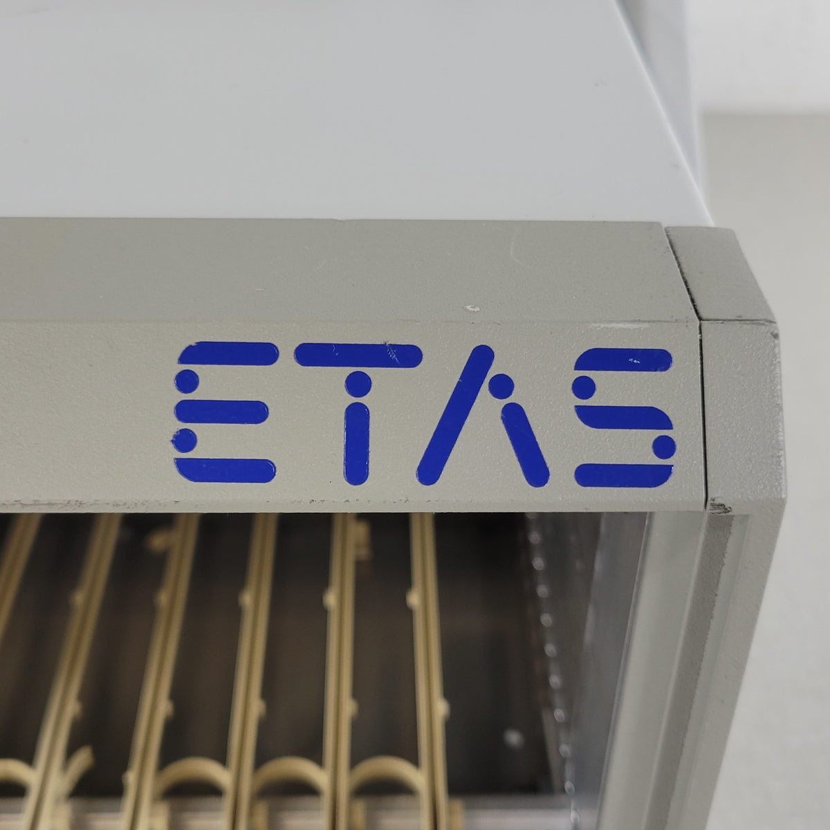ETAS ES1000 VME64x Mainframe Chassis Backplane Rack Enclosure
