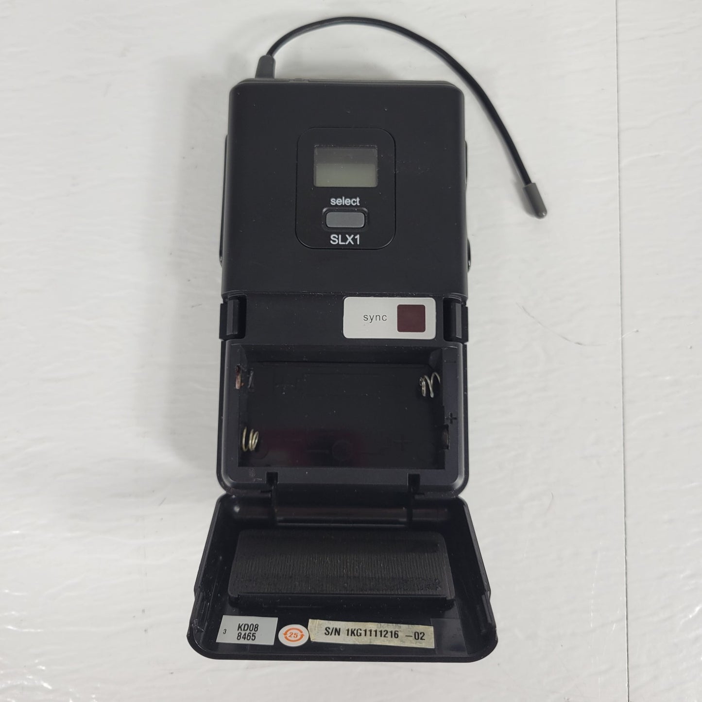SHURE SLX1 G4 470-494MHz Wireless Bodypack Microphone Transmitter