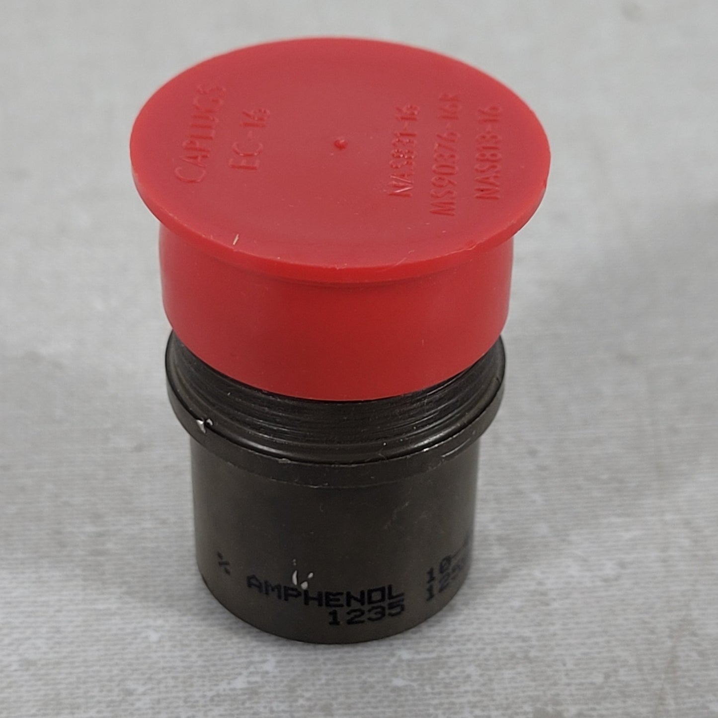 Amphenol Aerospace MS3106F18-1S 10-Pin Female Circular Cable Connector