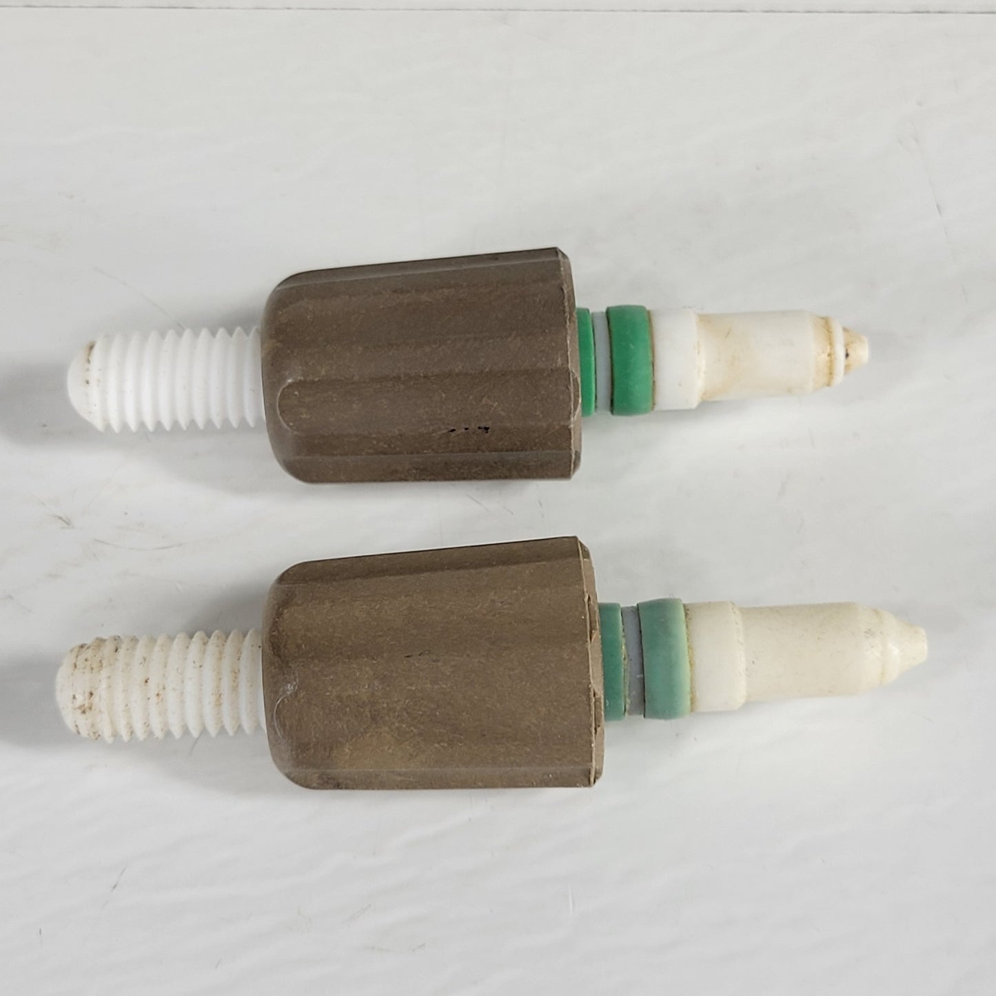 2x Chemglass CG-961-02 0-8mm PTFE Chem-Cap Hi-Vac Valve Plugs Green