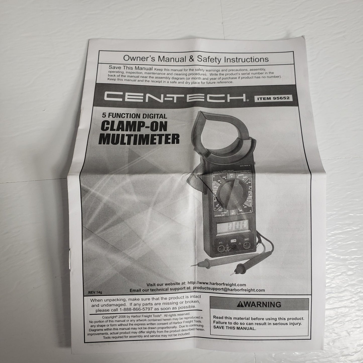 CEN-TECH 95652 Digital Clamp Meter With Original User Manual and Case
