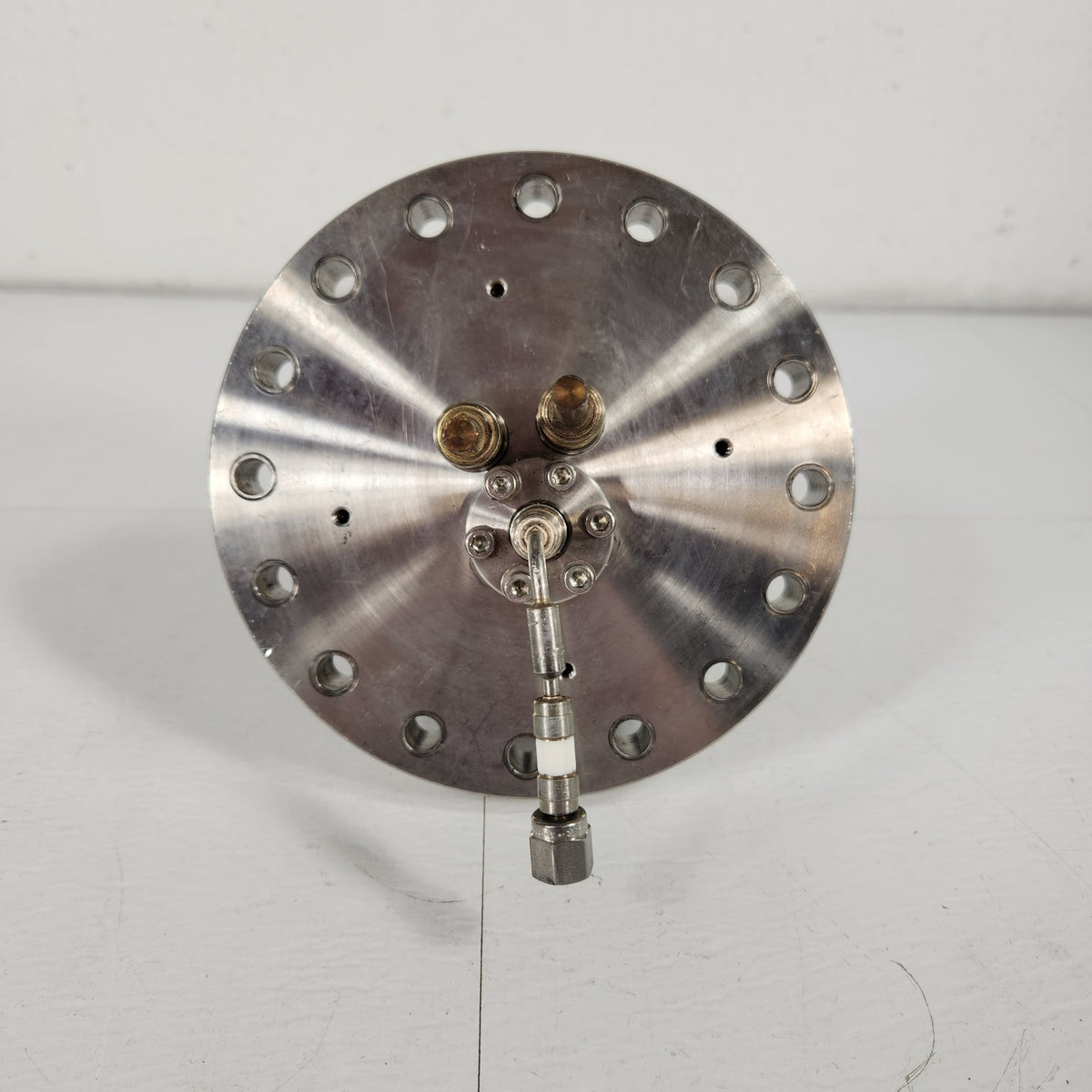 Nor-Cal Products 6" CF UHV Vacuum Source Feedthrough Assembly Electrical Gas