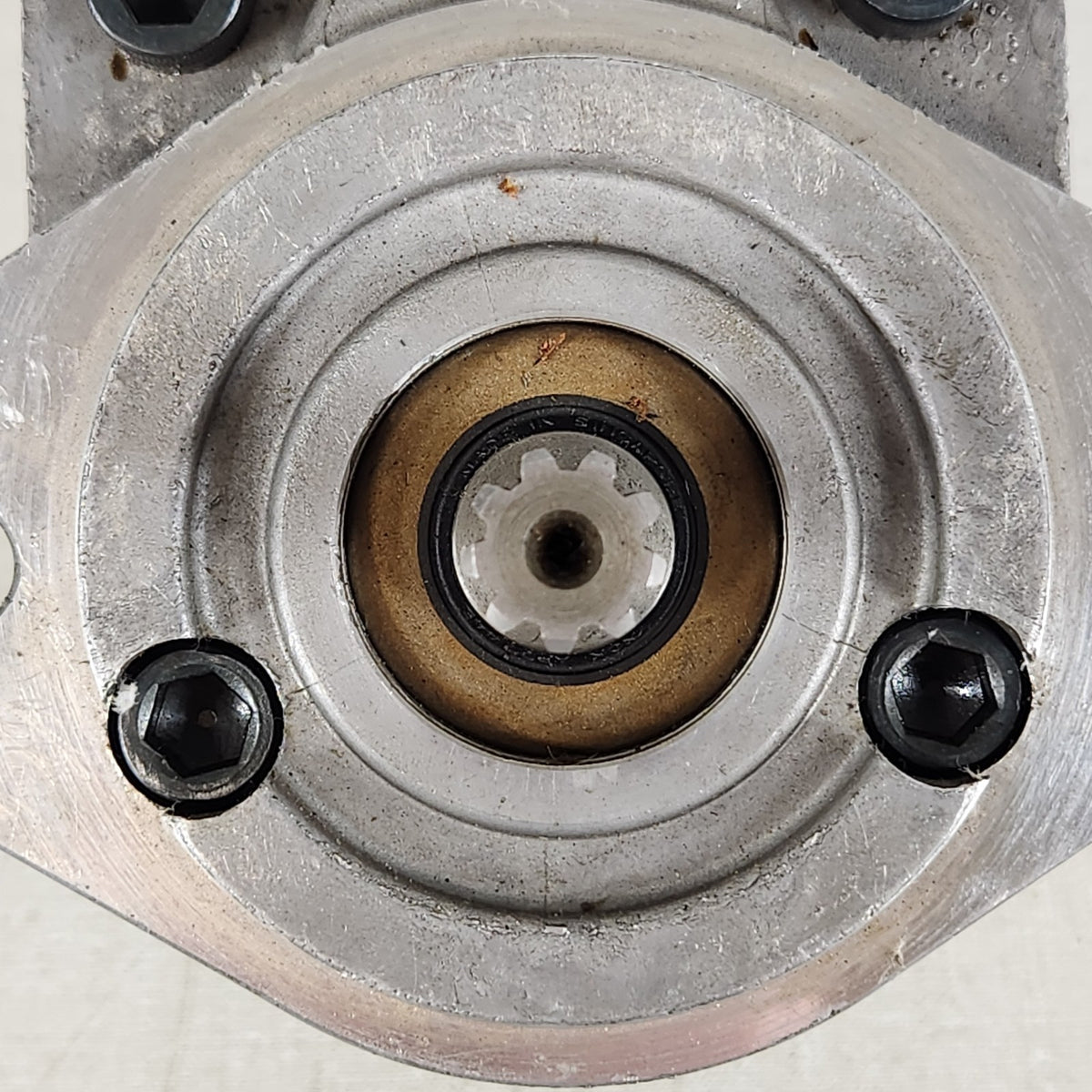 Cross 5Z420 40-Series Hydraulic Gear Pump 3000 PSI 5/8" Shaft Untested