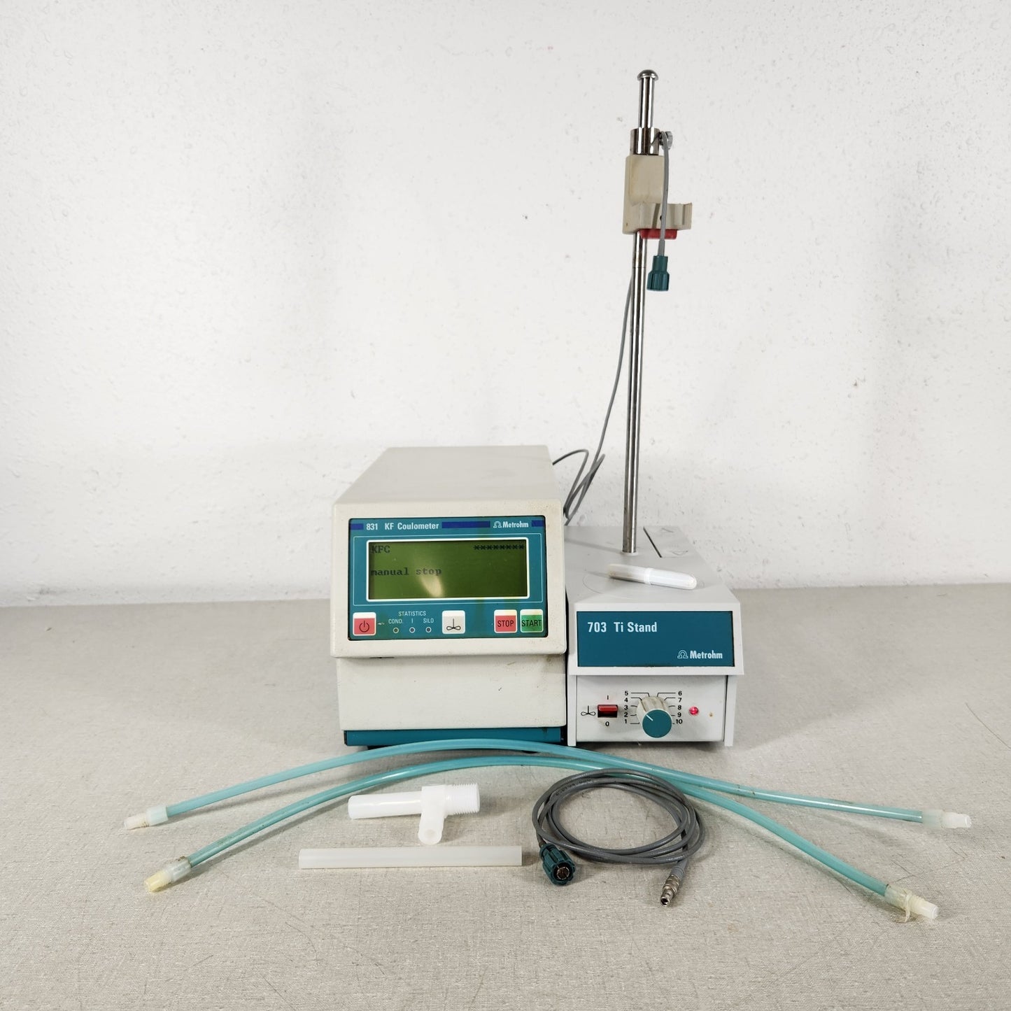TESTED Metrohm 831 KF Coulometer Karl Fischer Titrator w/ 703 Ti Stand