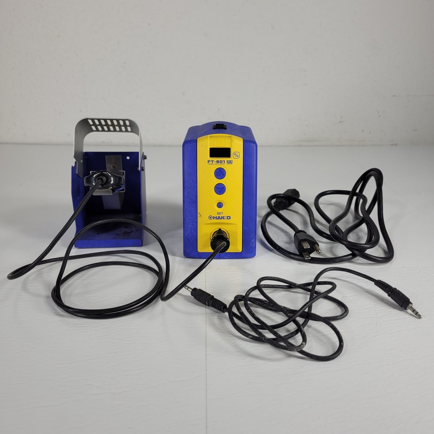 Hakko FT-801 Thermal Wire Stripper Station w/ Handpiece Cables ESD