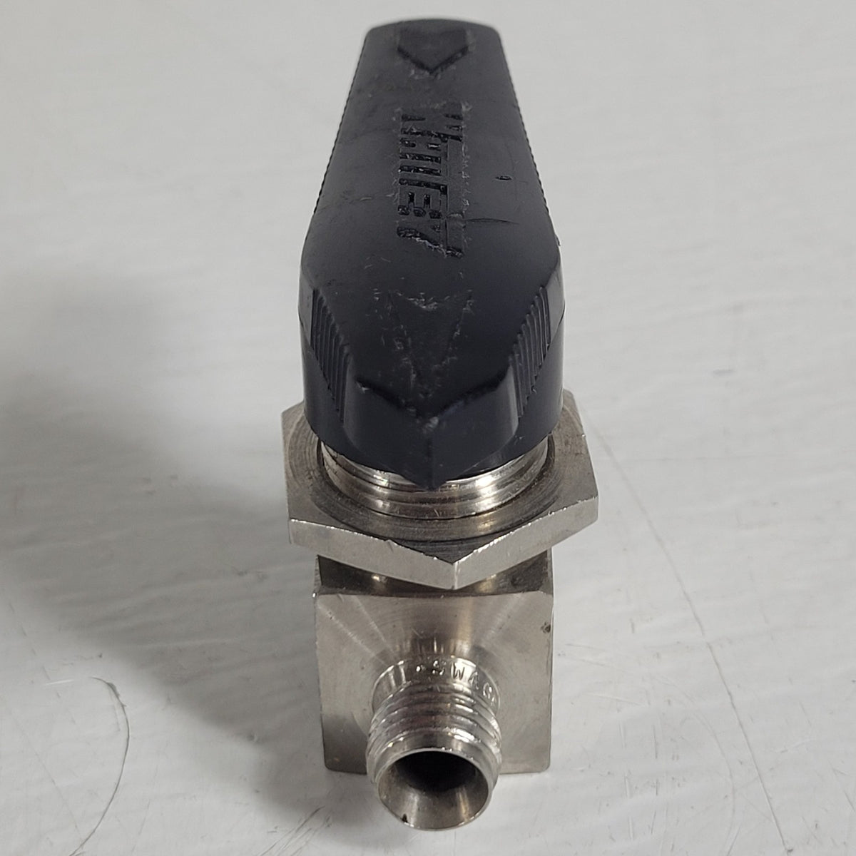 Whitey Swagelok SS-43S4 1/4" Swagelok Fittings 316 SS Ball Valve 3000 PSI