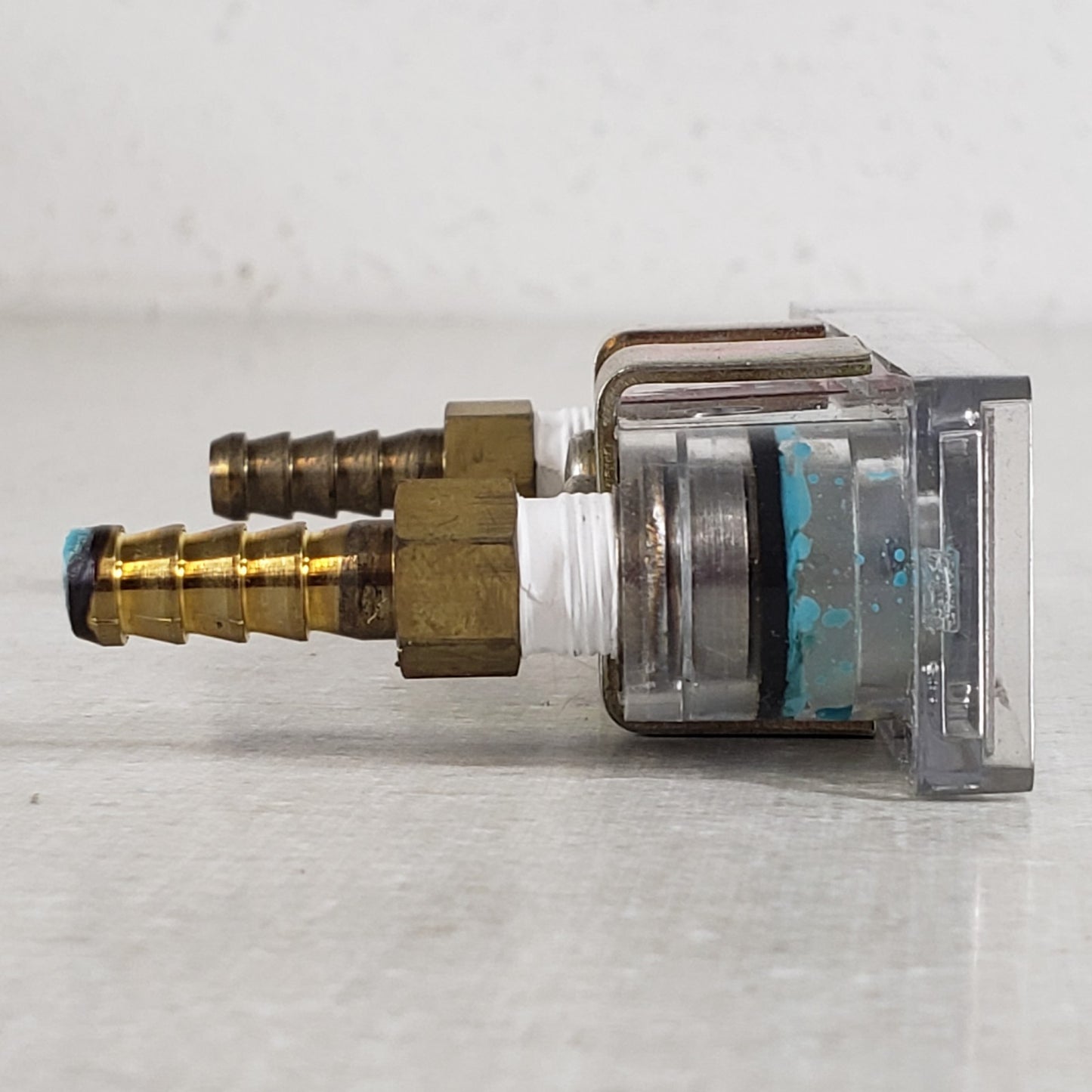 Dwyer RMA-14 Rate-Master 0-2500cc/min Flowmeter w/ Bracket & 3/16" ID Barb Inlet